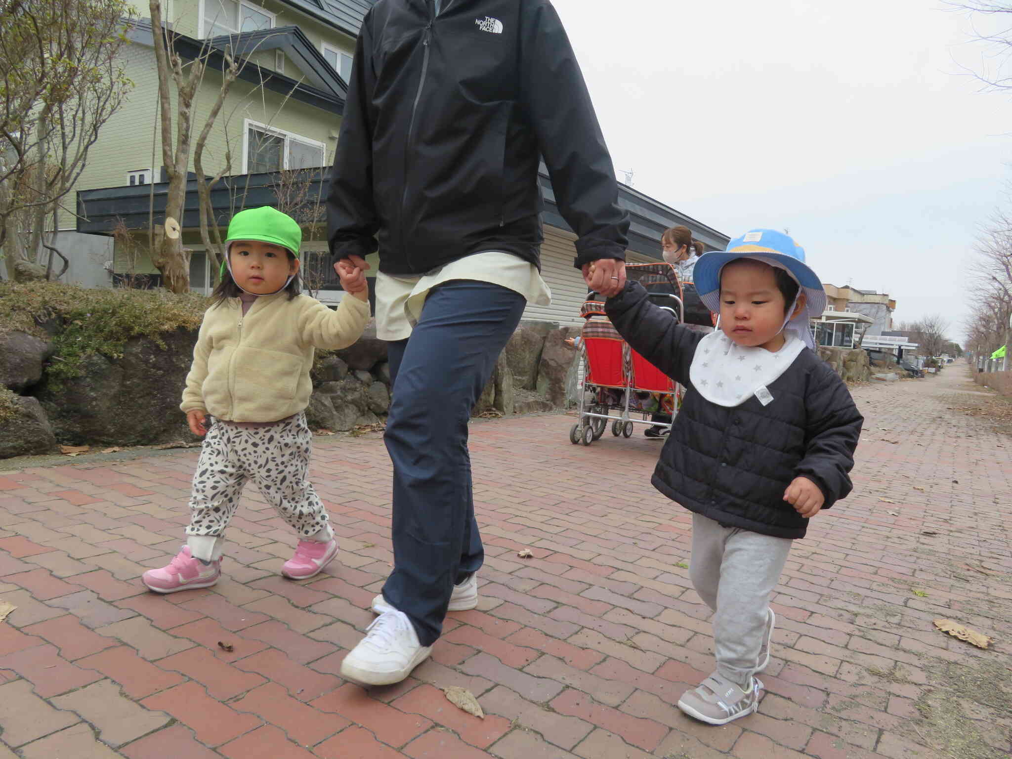 どんどん歩くぞ～♪