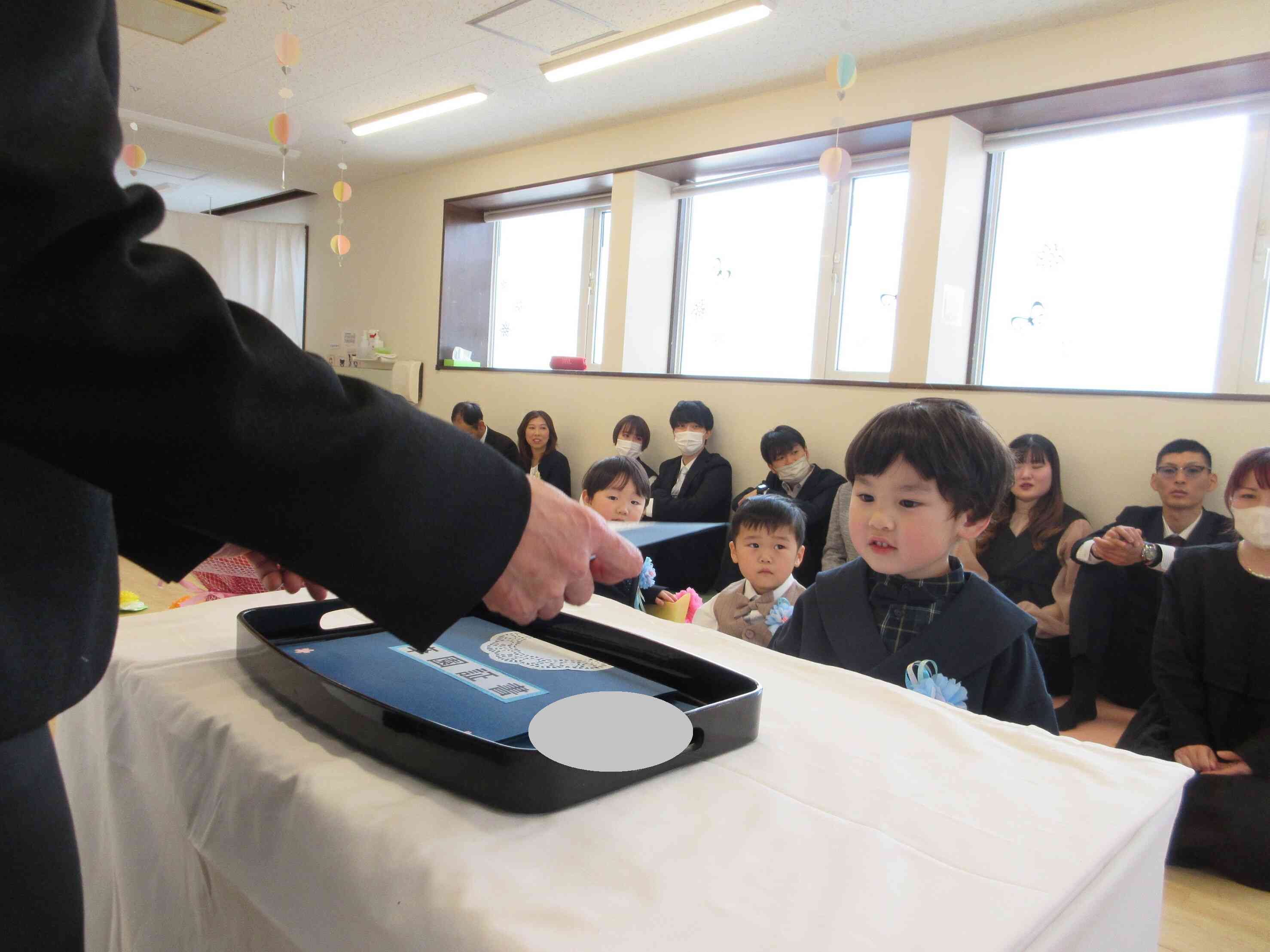 ぼくの卒園証書だ。「ありがとう！」