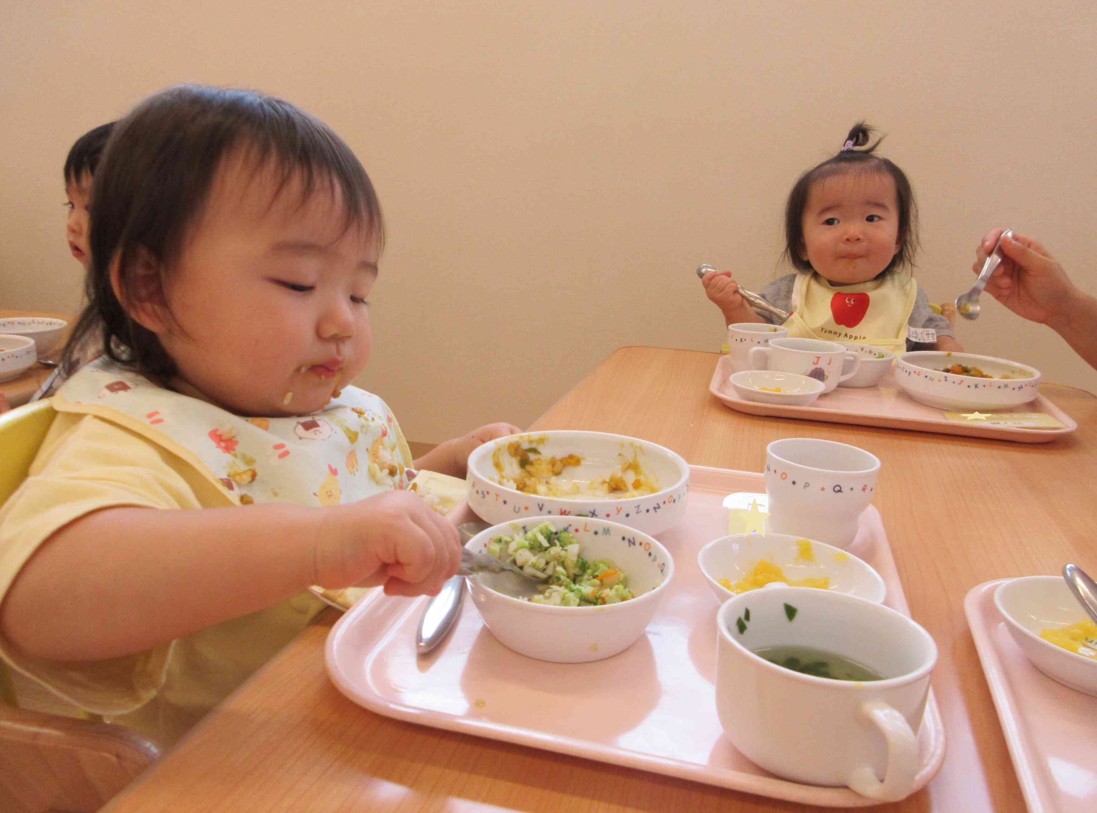 何でも食べるよ！美味しいなぁ～