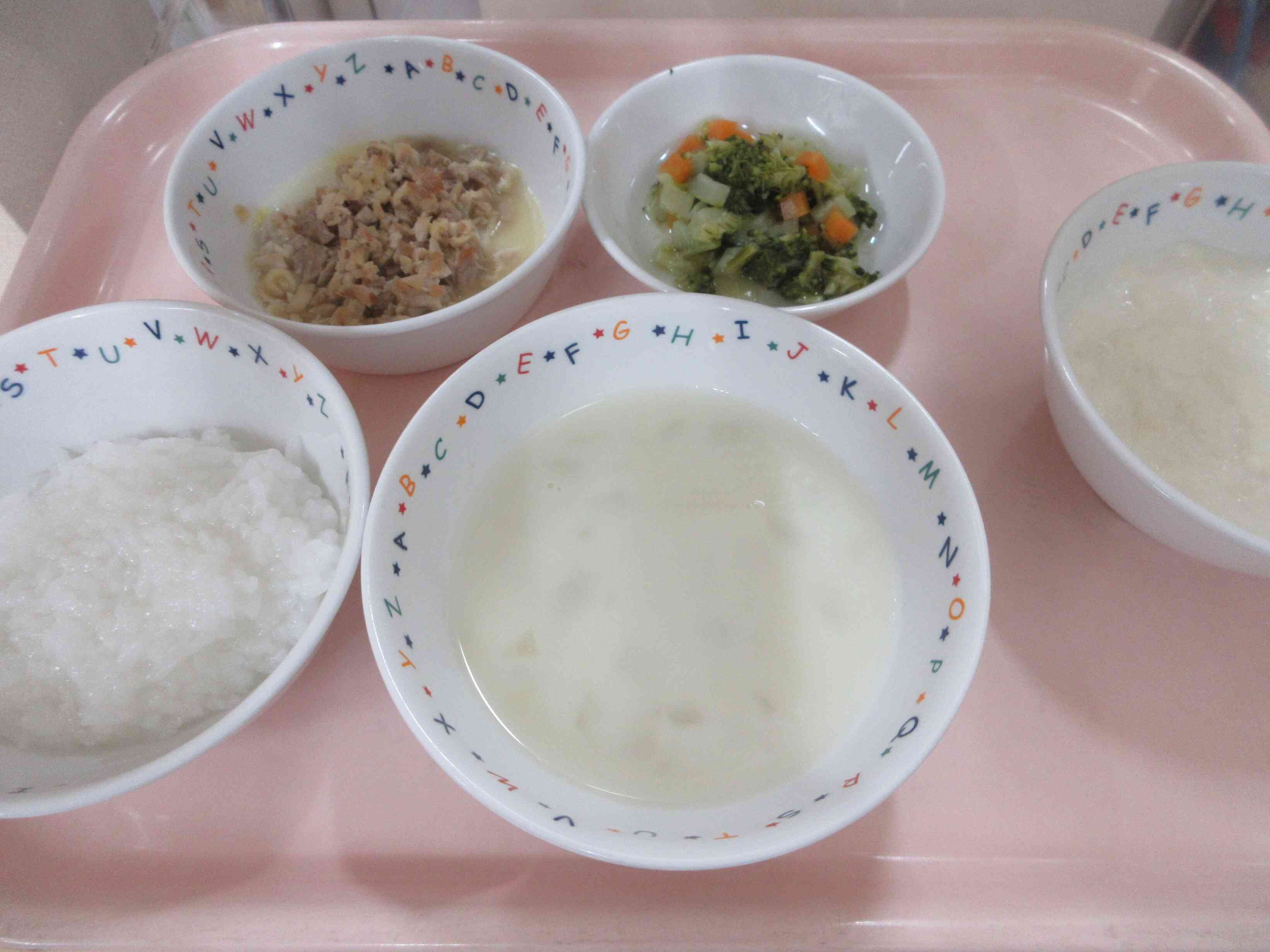 １２月２３日（火曜日）後期食