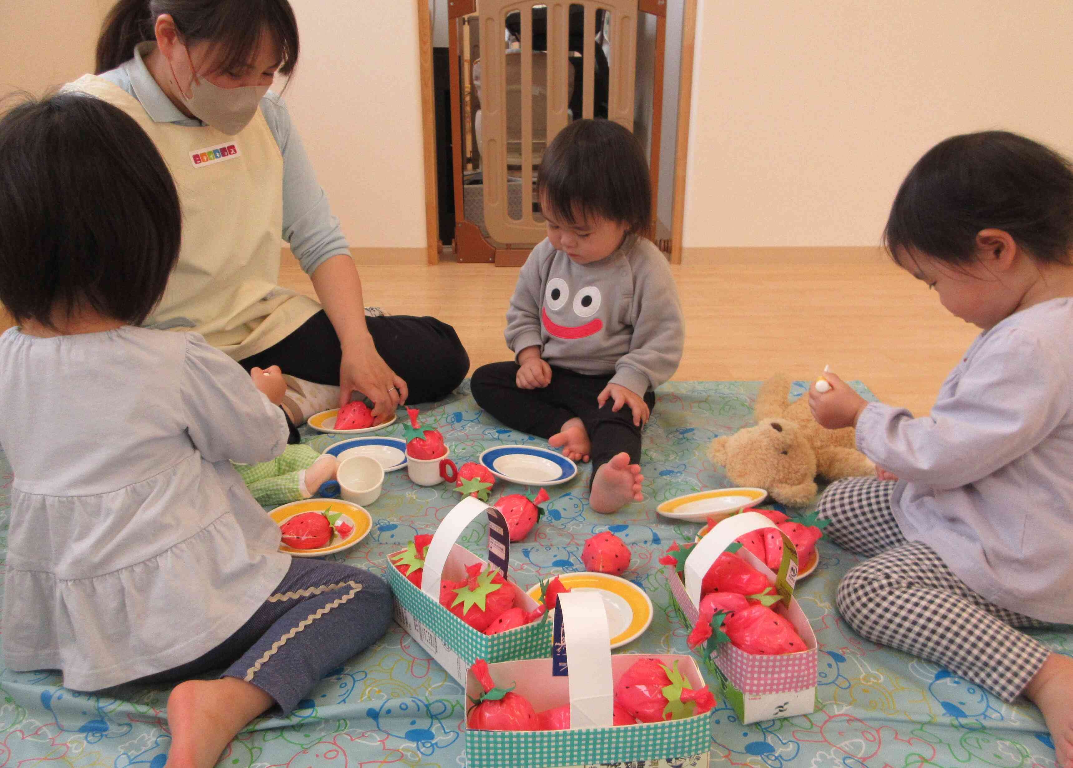 いちご狩りごっこ③