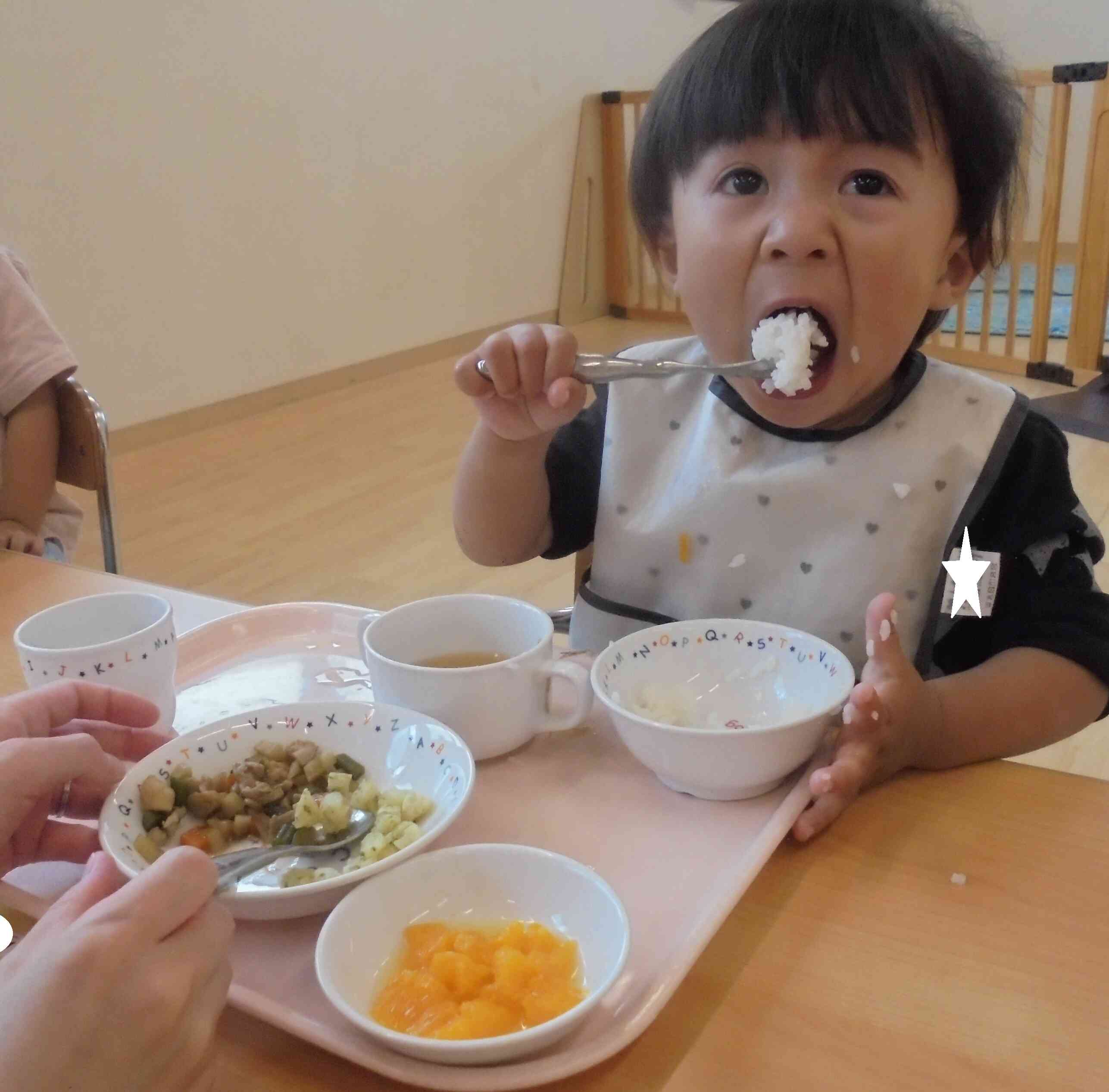 ご飯もよく噛んで食べるよ！