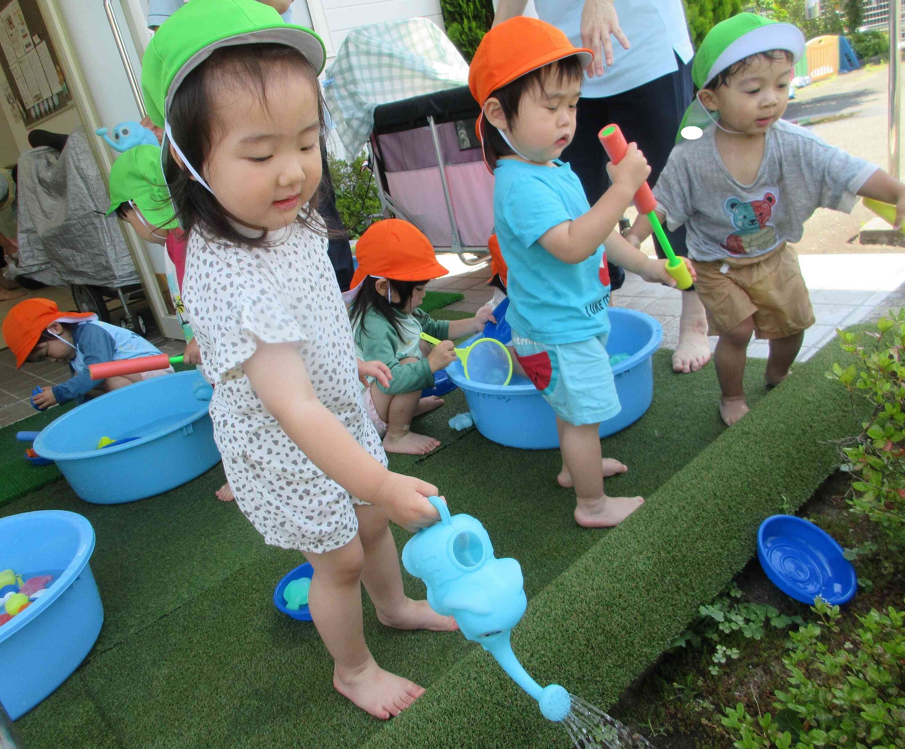 葉っぱさん、お水 ど~ぞ!