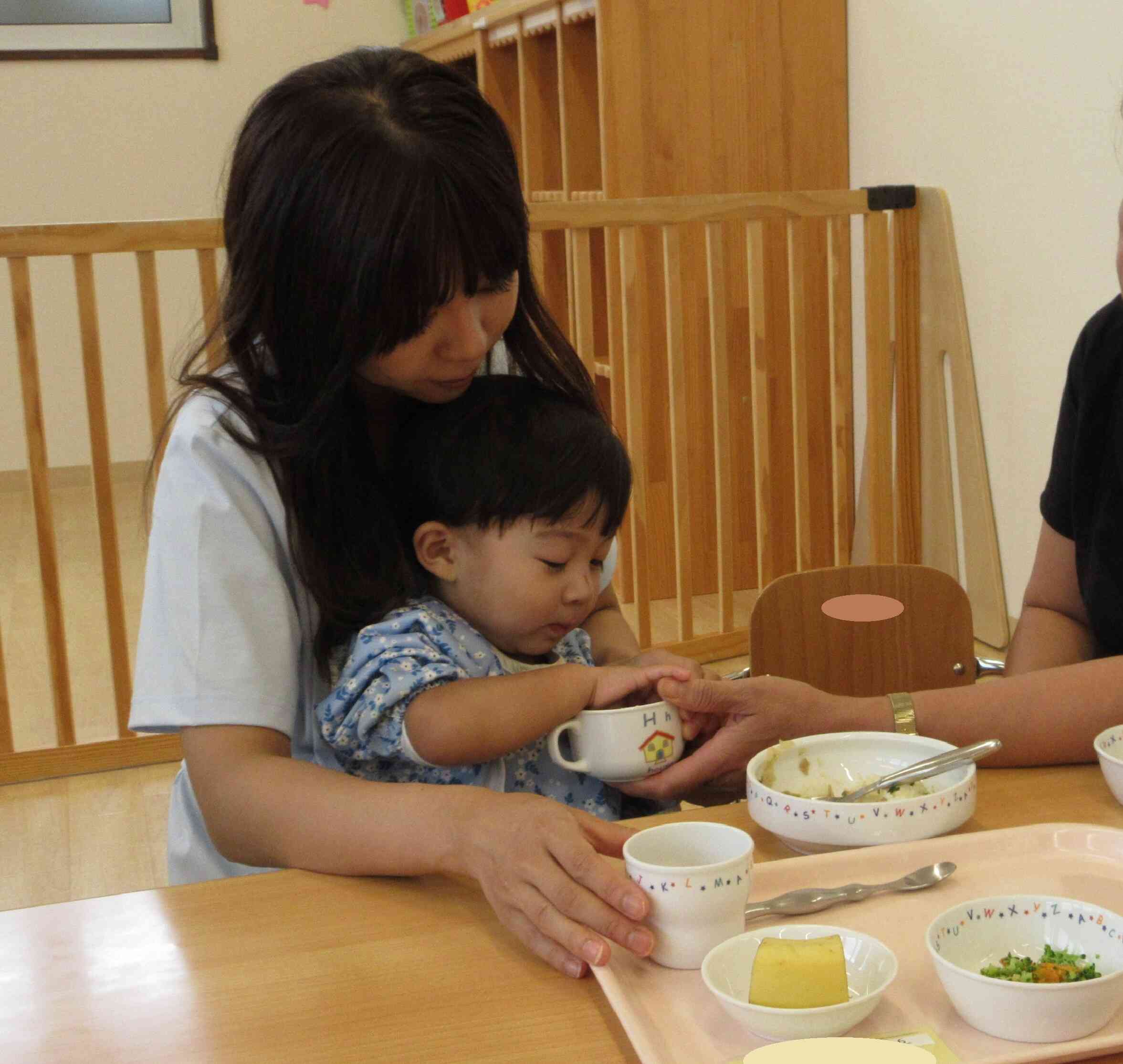 上手に食べるから見ててね!