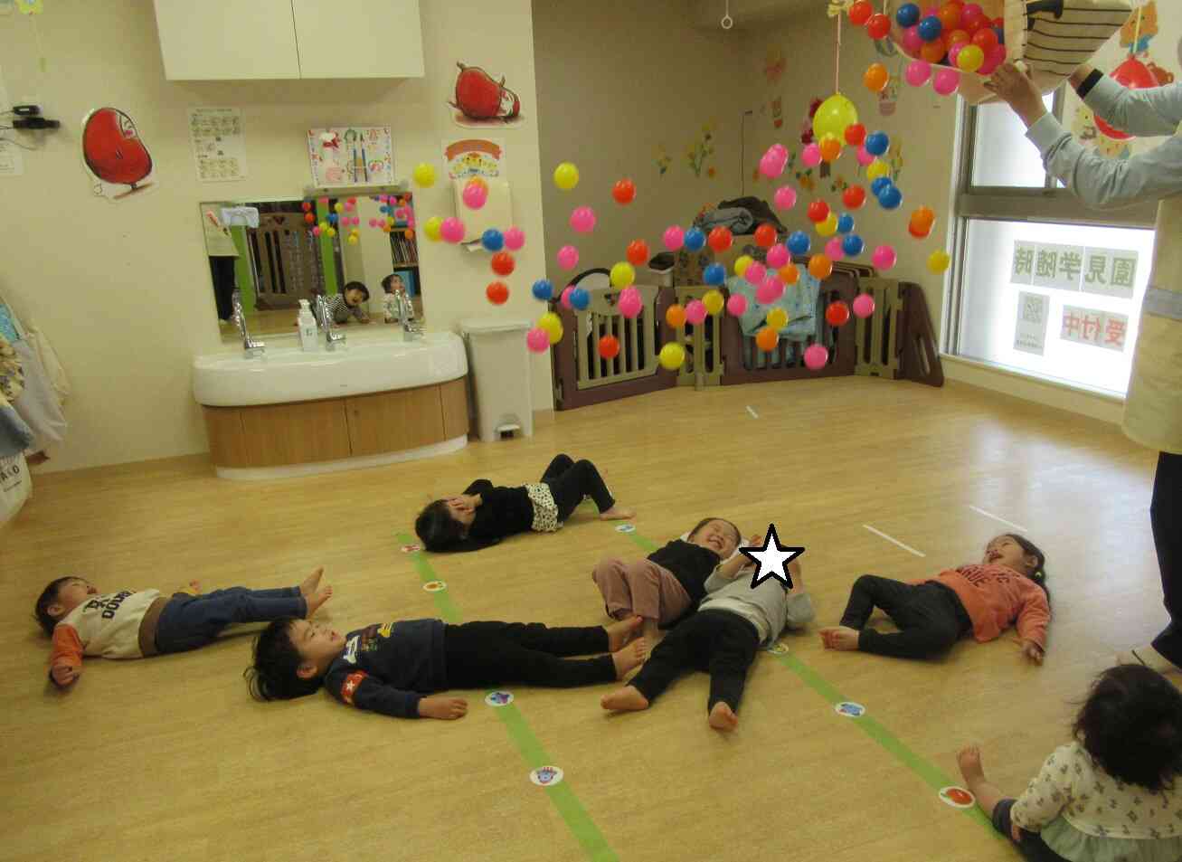 ボールをあつめて!