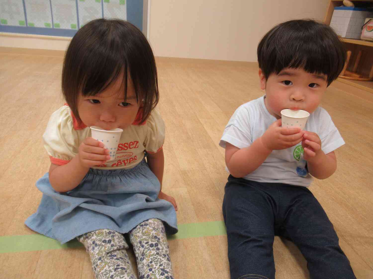 たくさん遊んだ後は、水分補給！