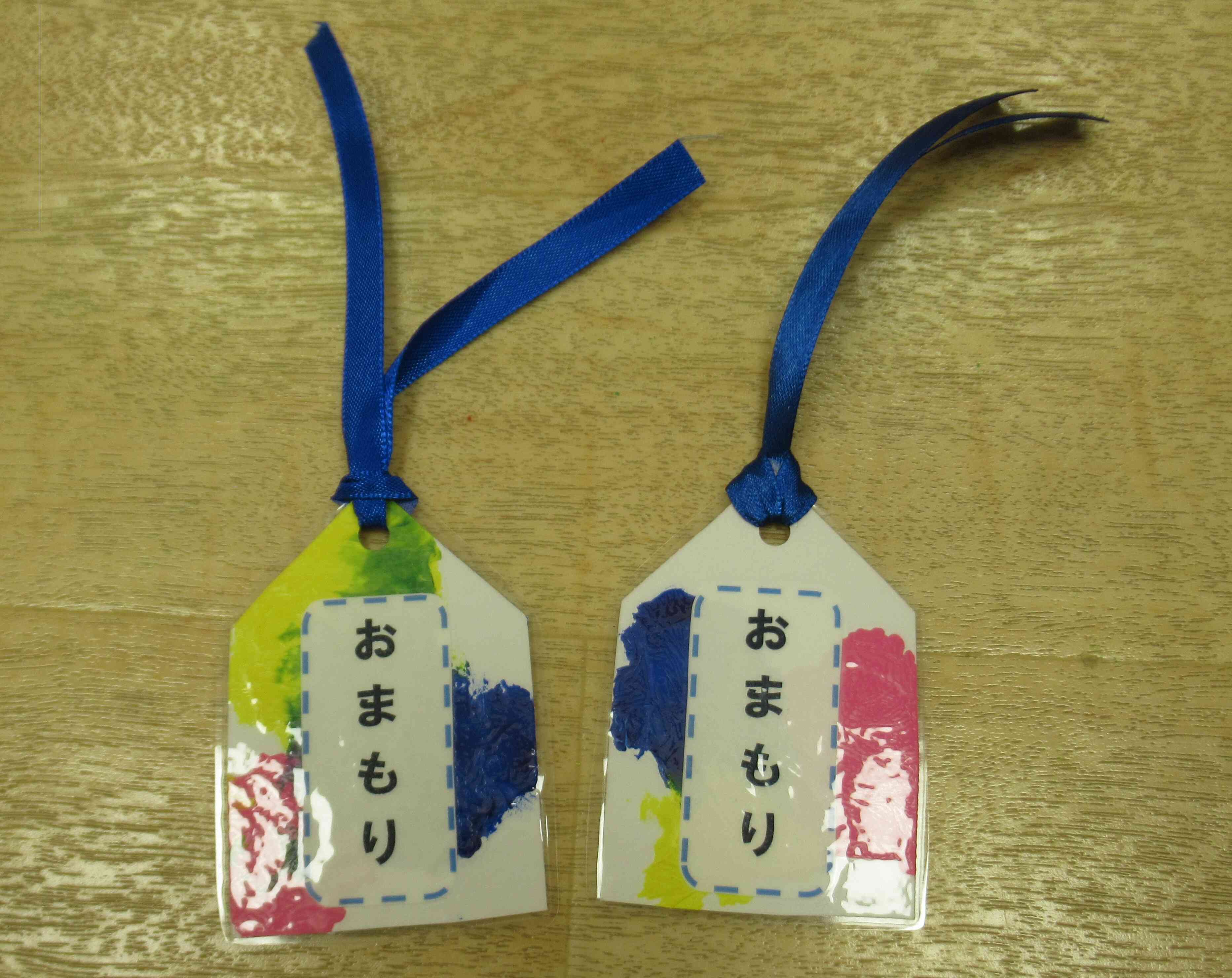 感触あそびでお守り作り！　ひよこぐみ