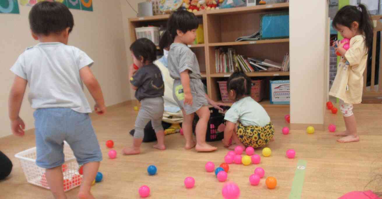 ボールをあつめて!
