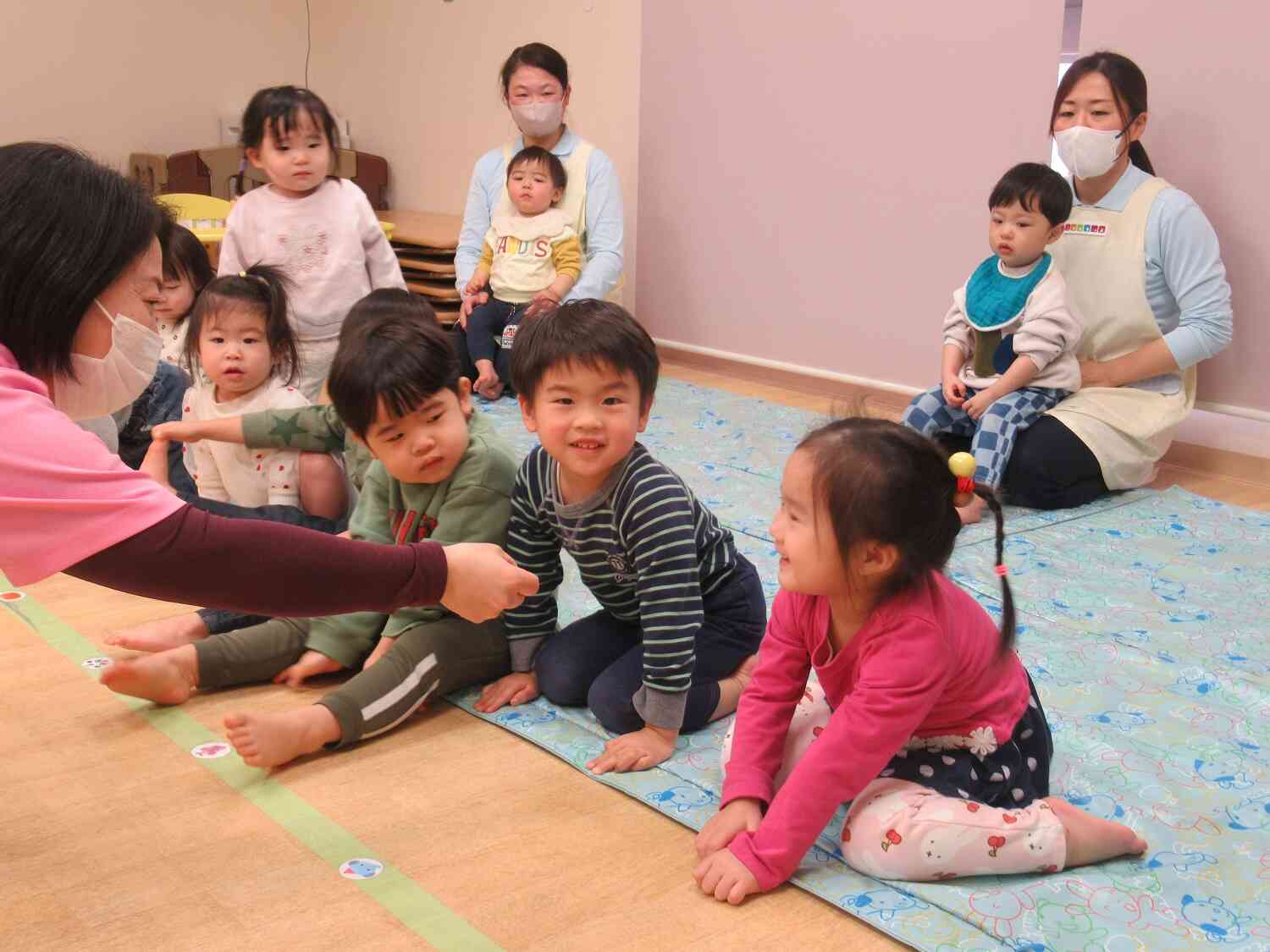 What　is your name?