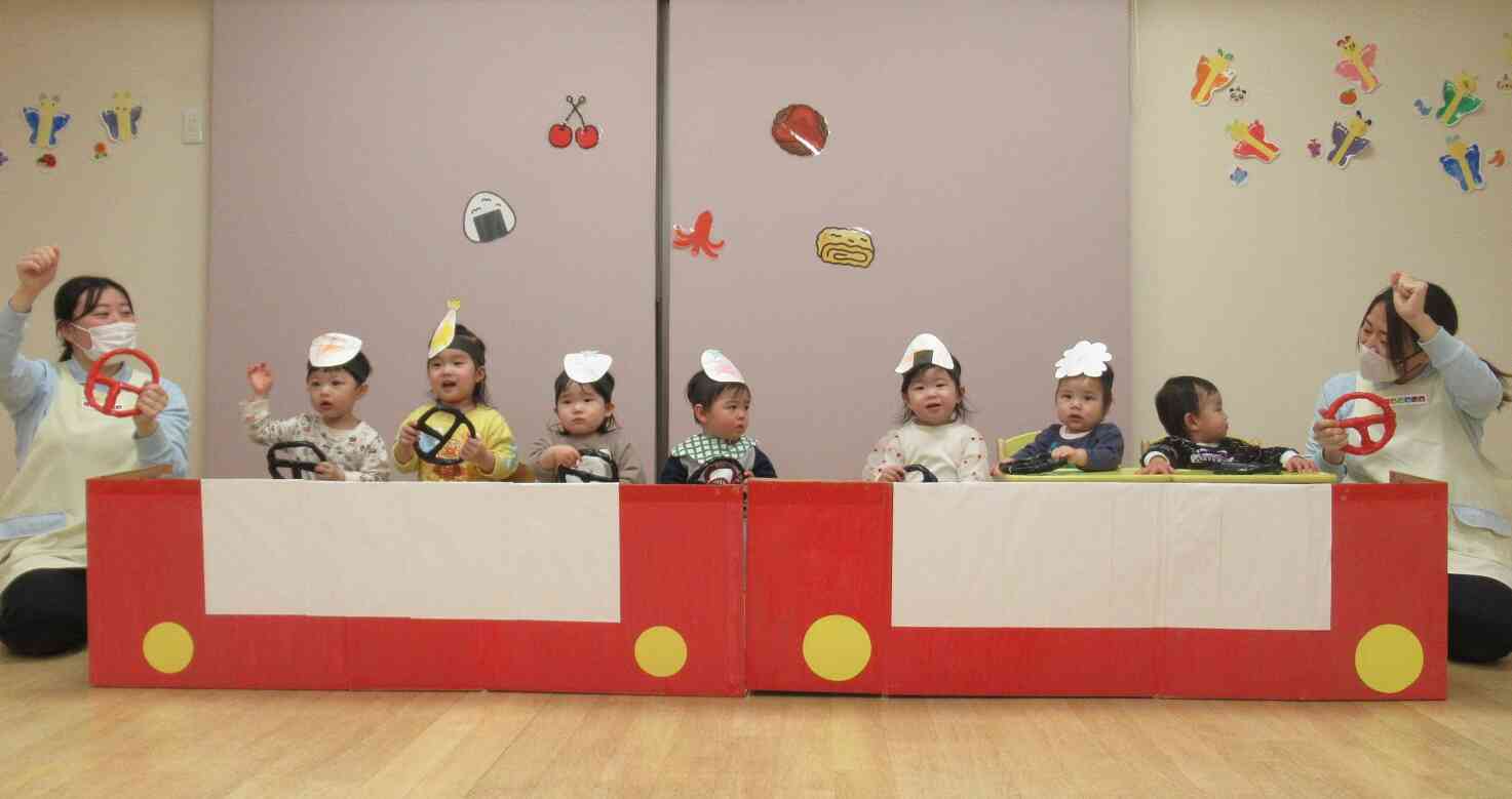 ミニ発表会～あひるぐみ、ひよこぐみ～