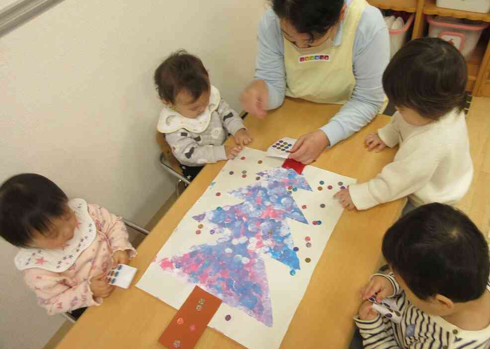 シールで飾りもつけました♪