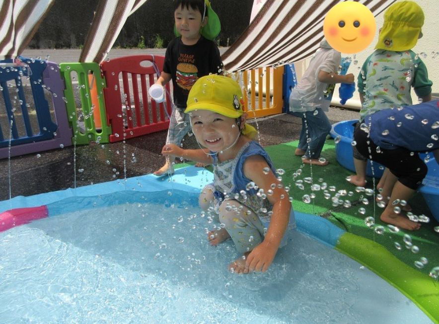 噴水マットで遊んだよ♪