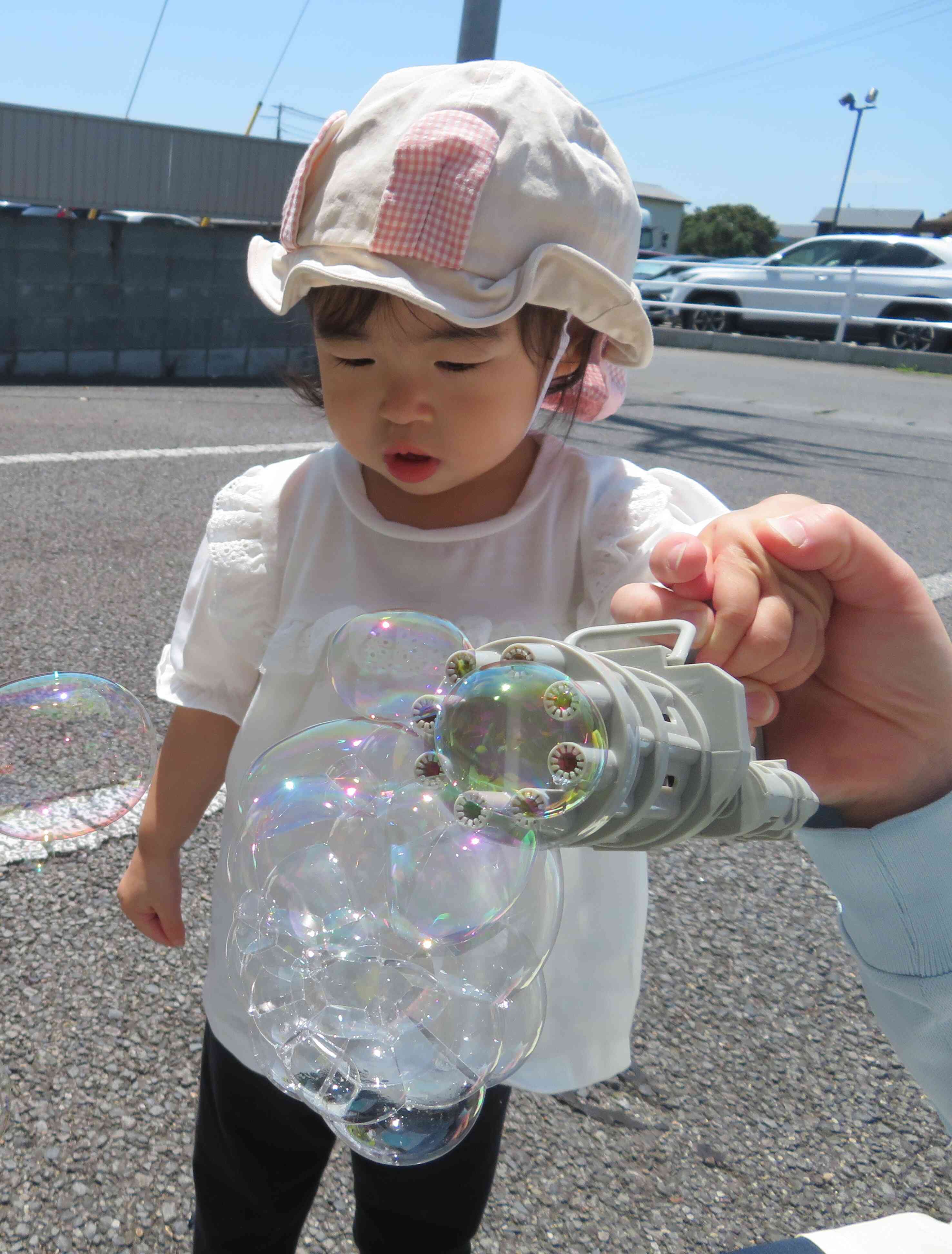 上手にシャボン玉できるかな？
