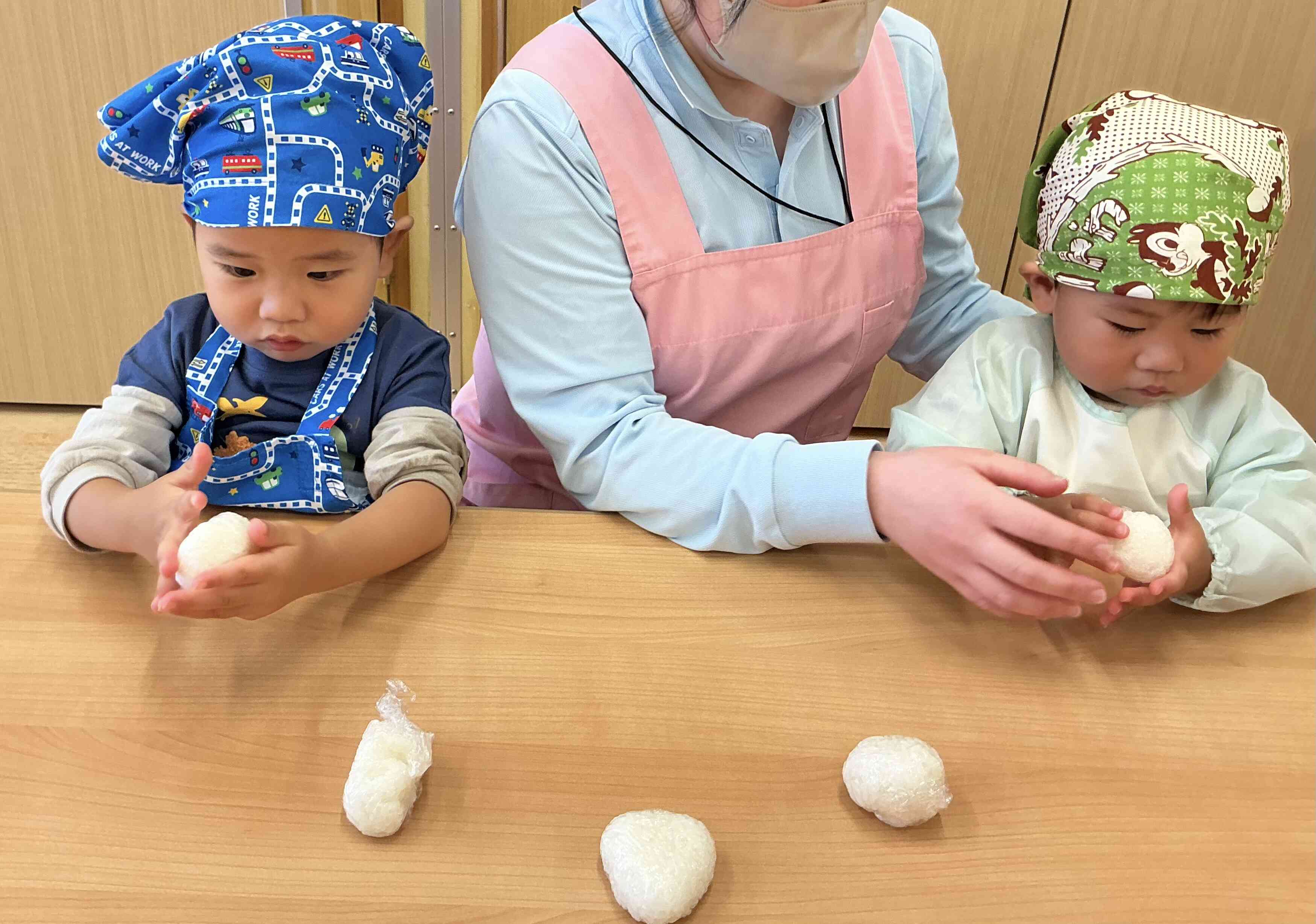 おにぎり 上手にできるかな？