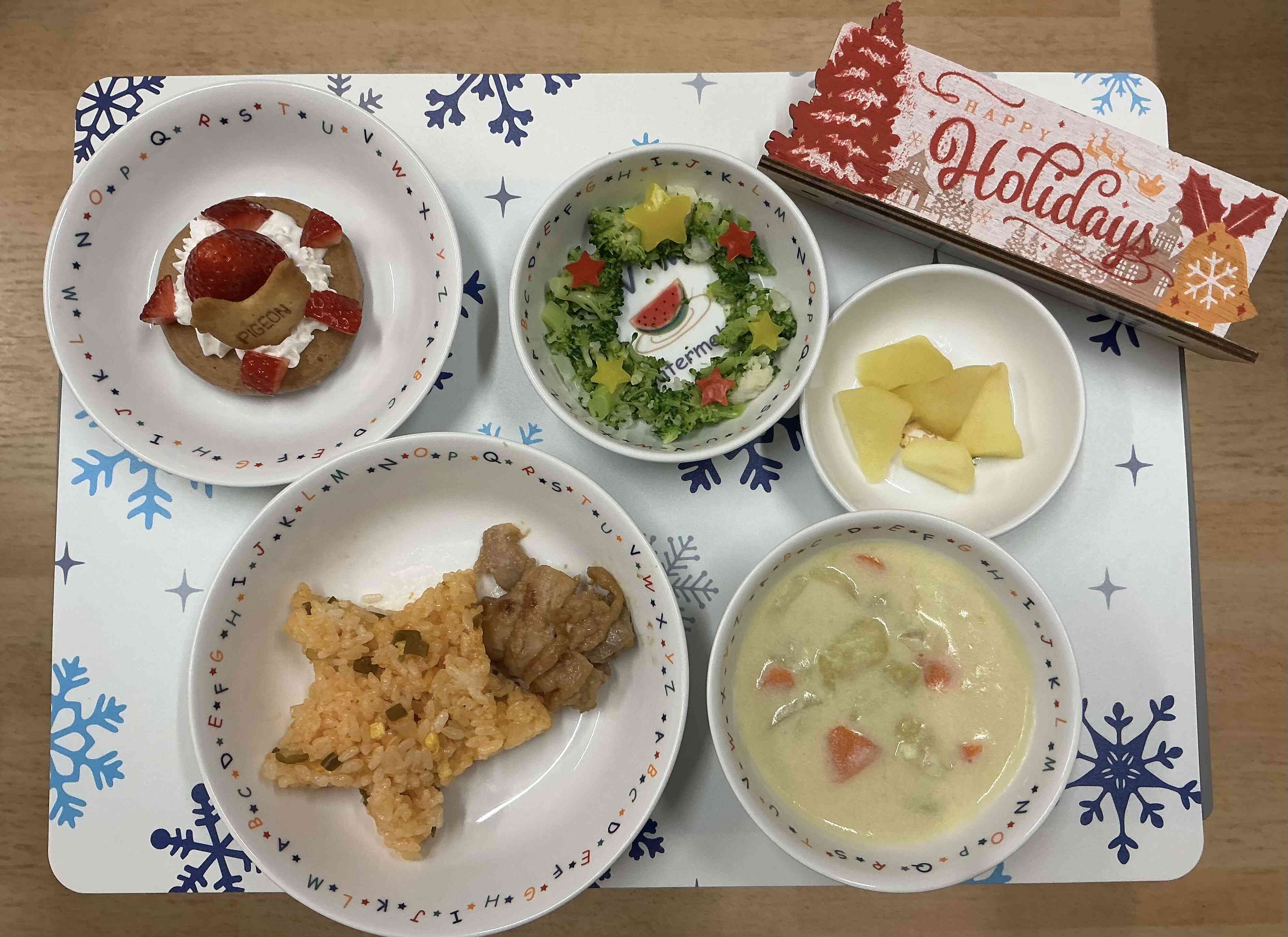 12月25日の給食&おやつ