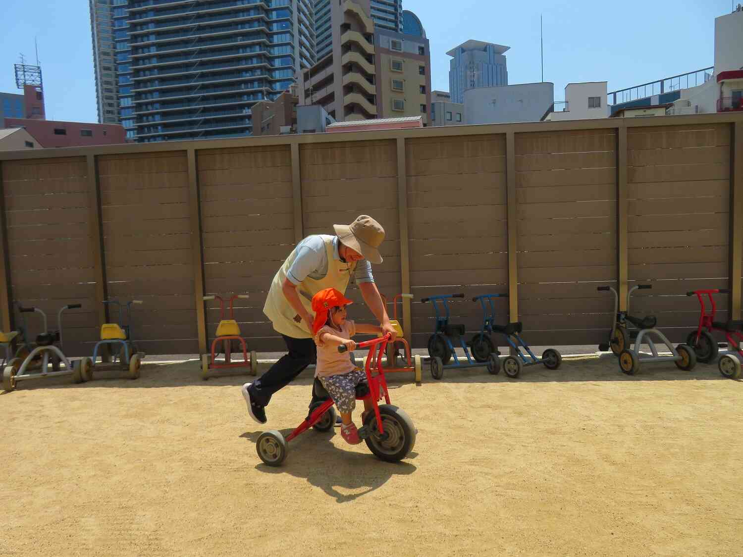 楽しそうな遊具や玩具がいっぱーい