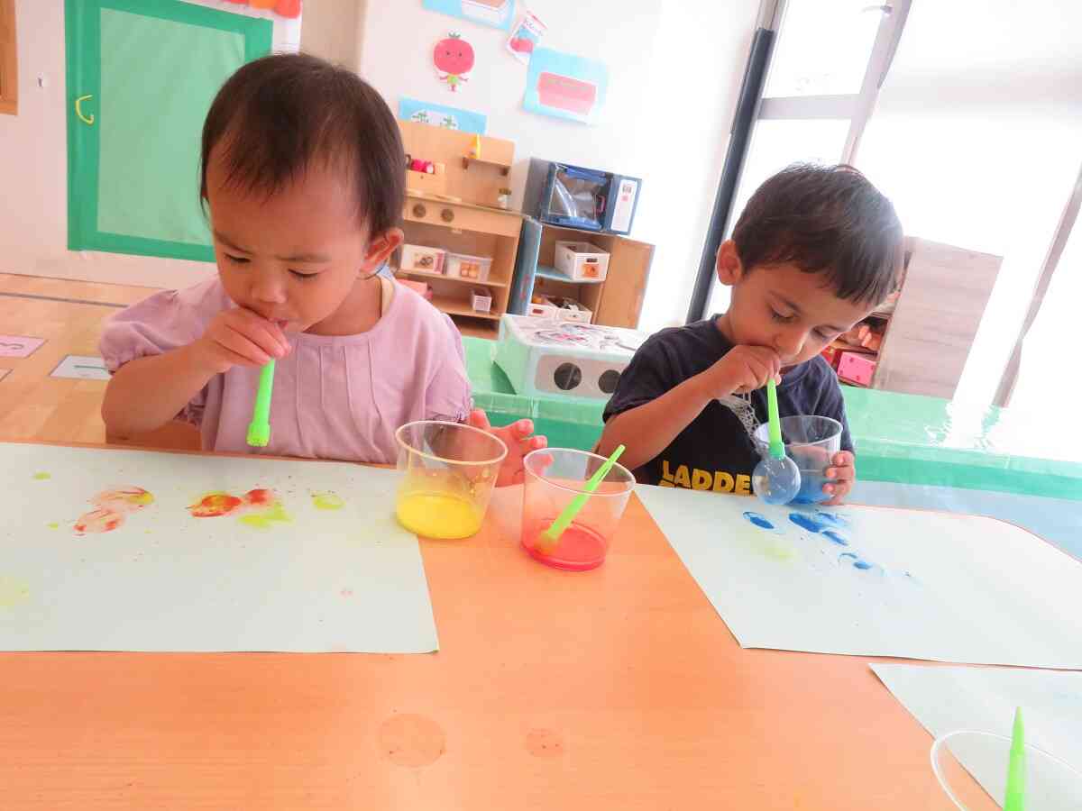 シャボン玉で吹き絵をしたよ♪