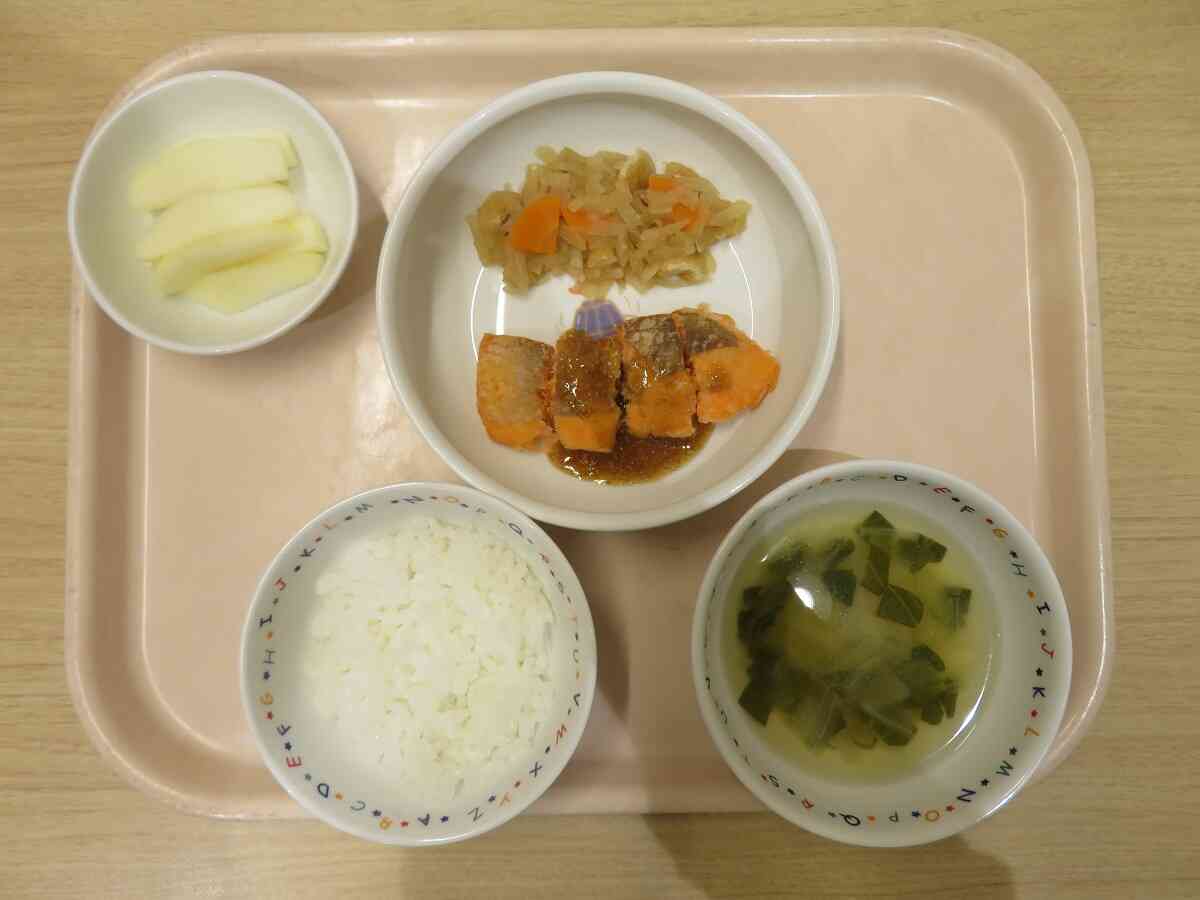 １０月３日の献立