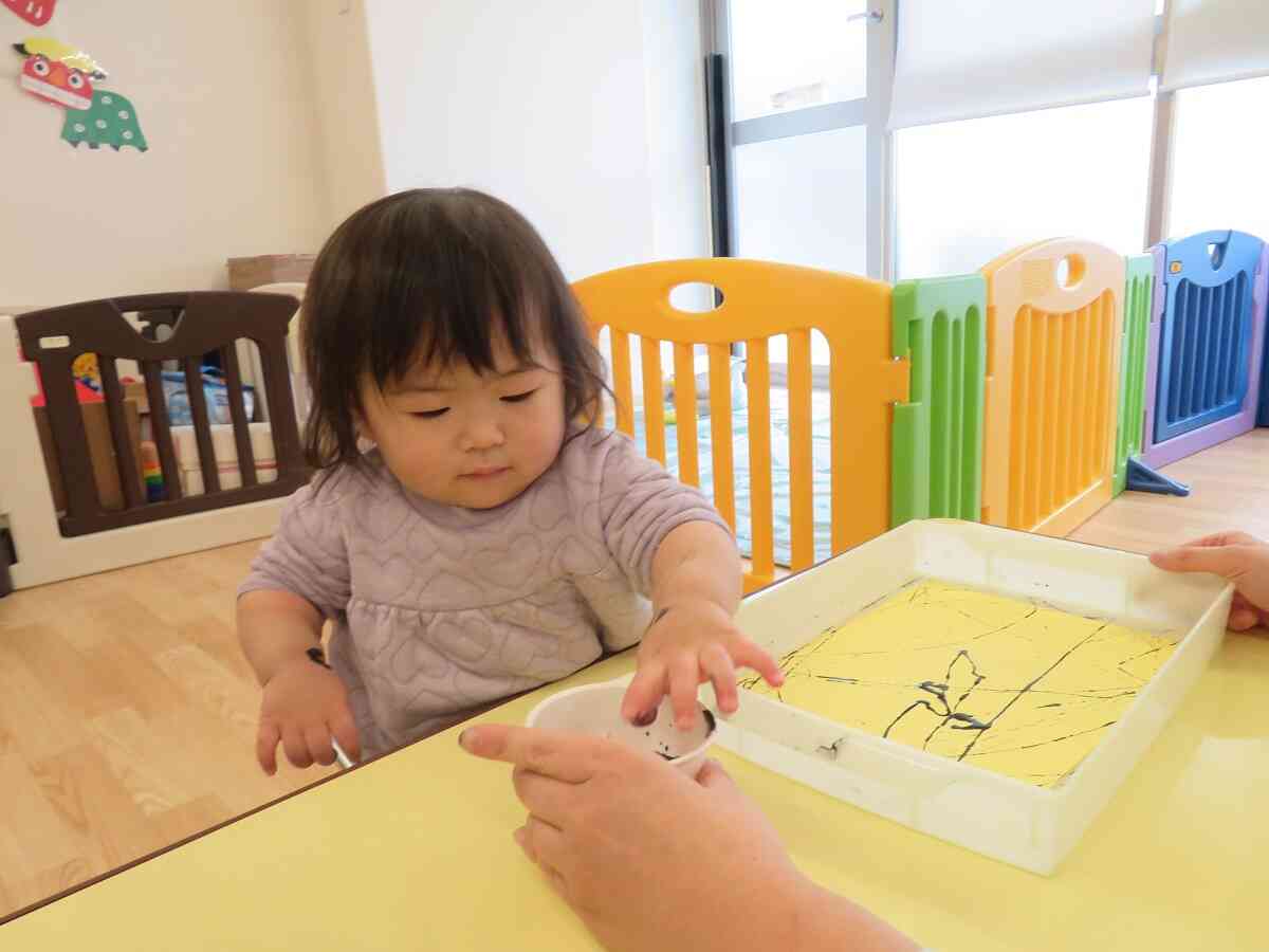 節分制作をしたよ（０歳児ひよこ組）