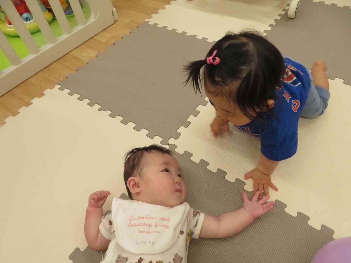 室内あそび～０歳児～