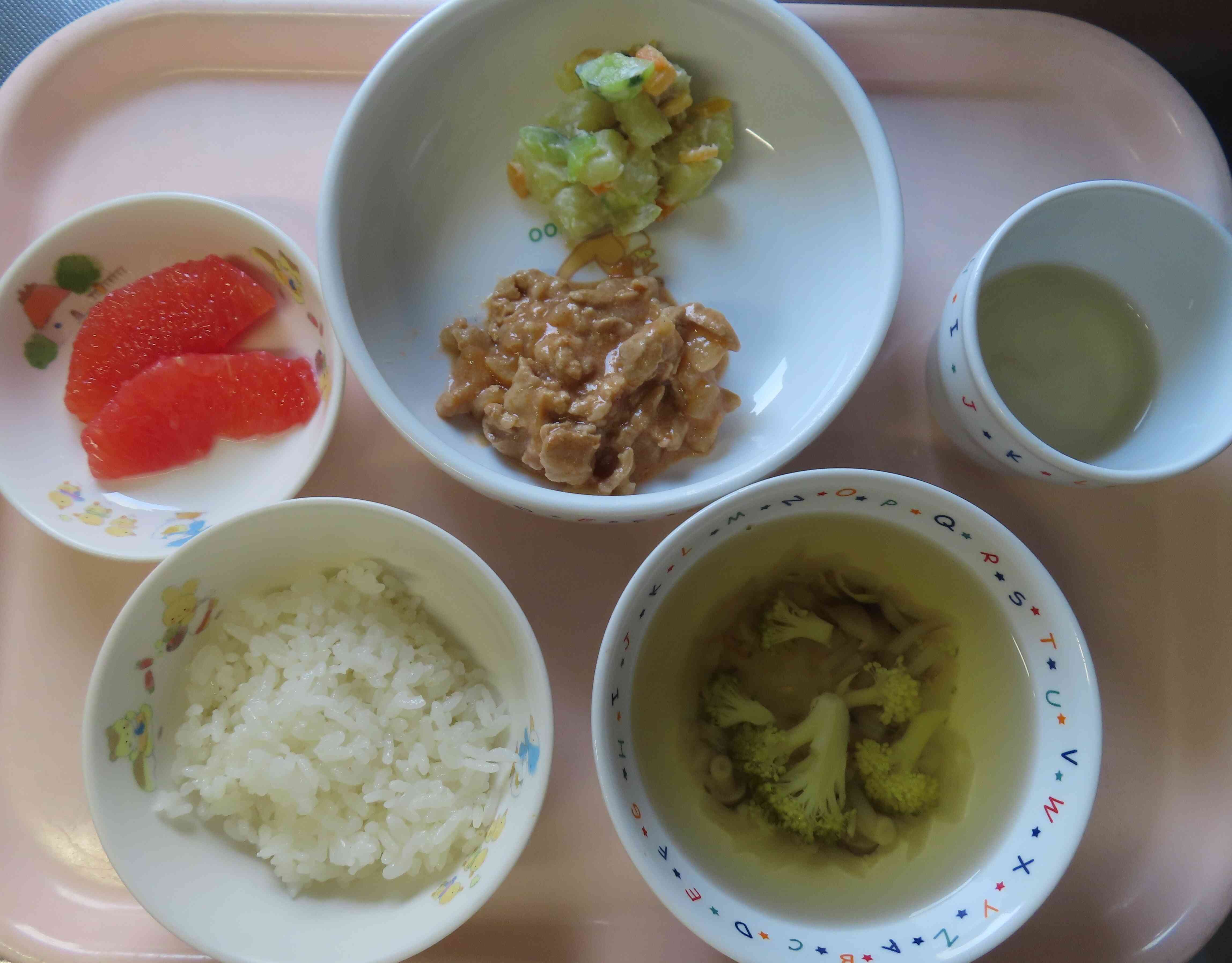８月２６日の給食