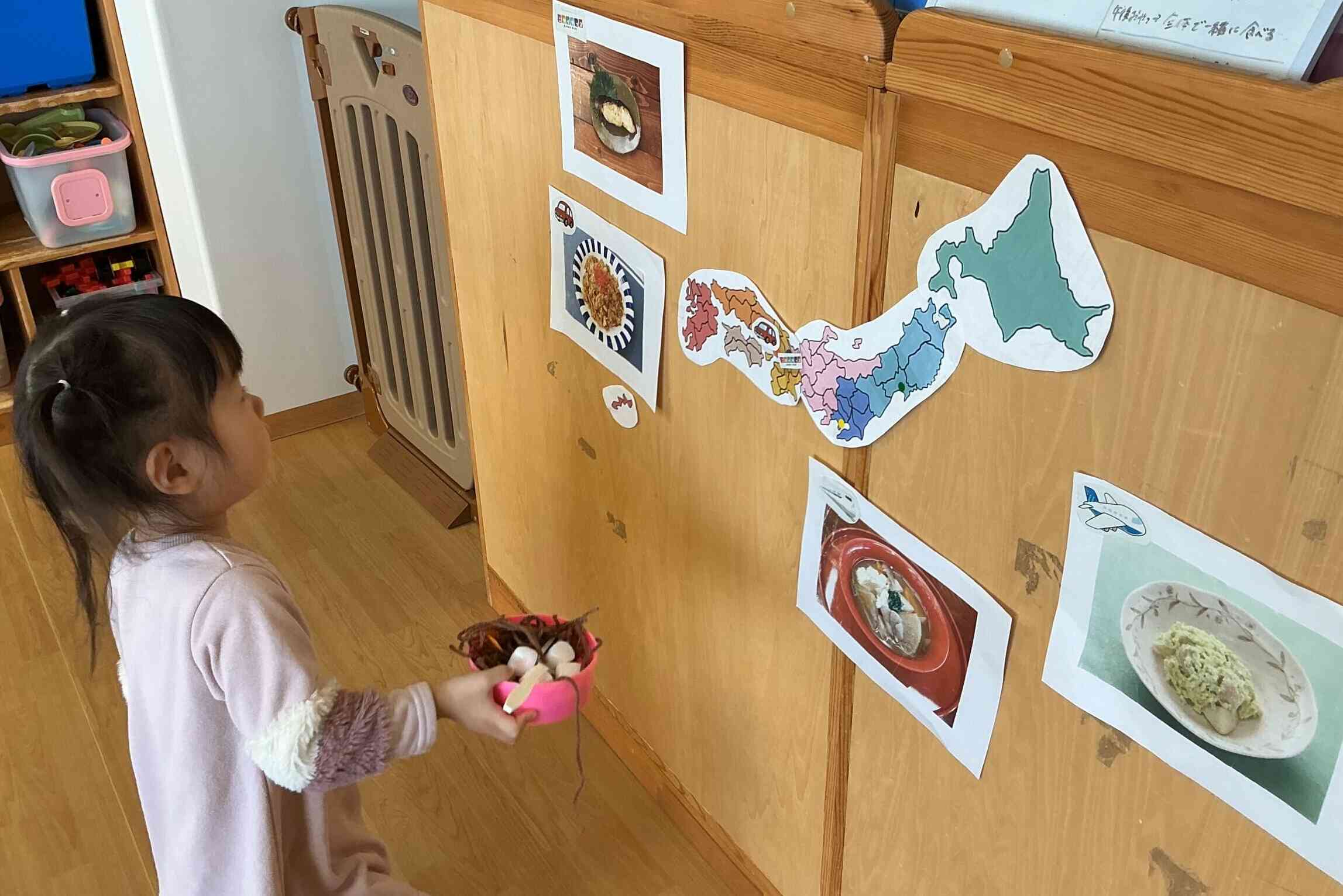 そばめし完成!「おなじのができたね!」と確認中(*^-^*)