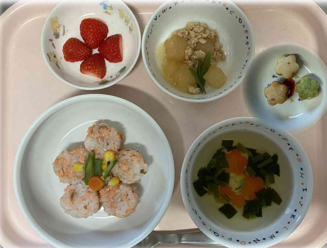 3/3　ひなまつり給食＆おやつ