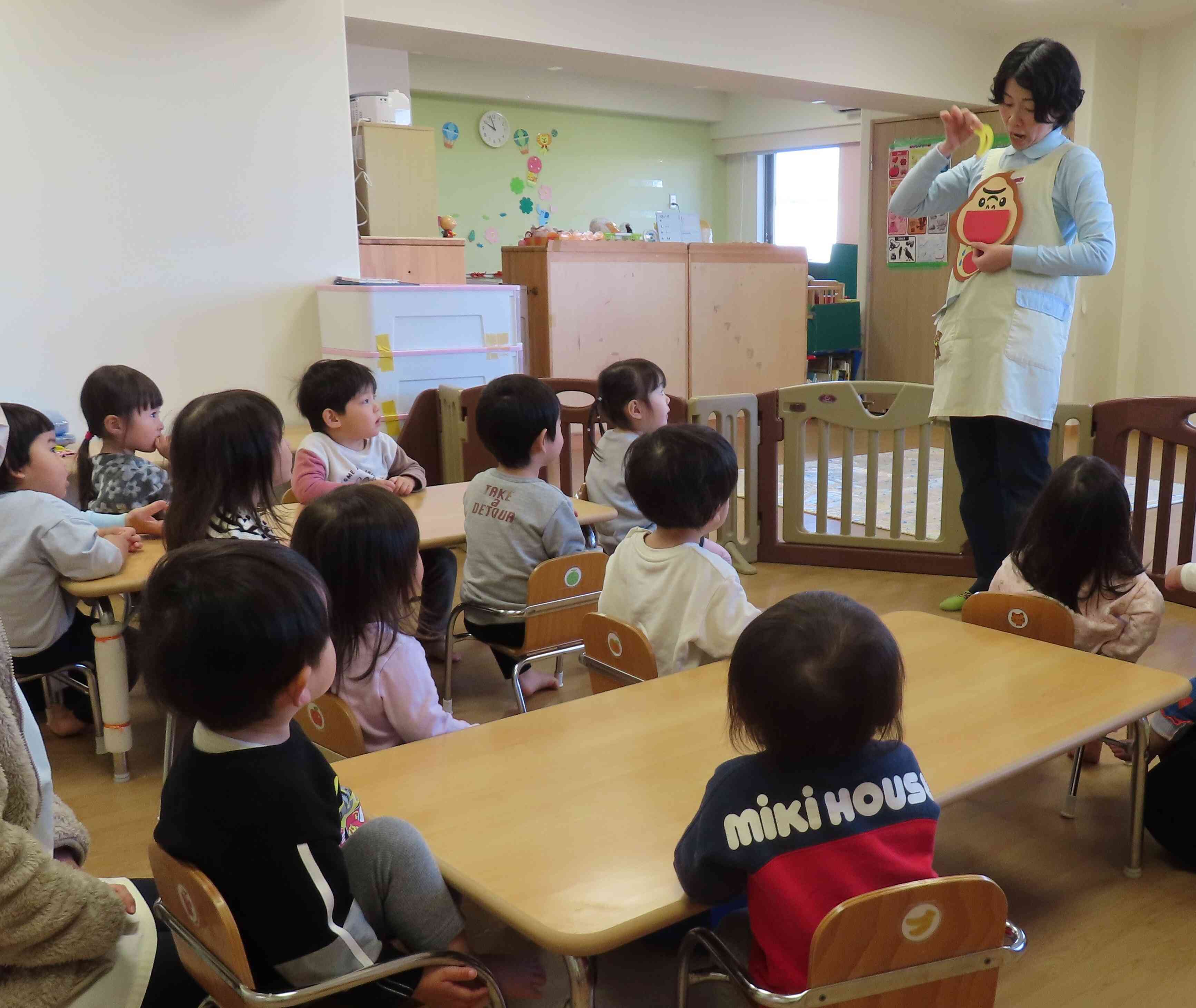 食育～玉ねぎの皮むき～