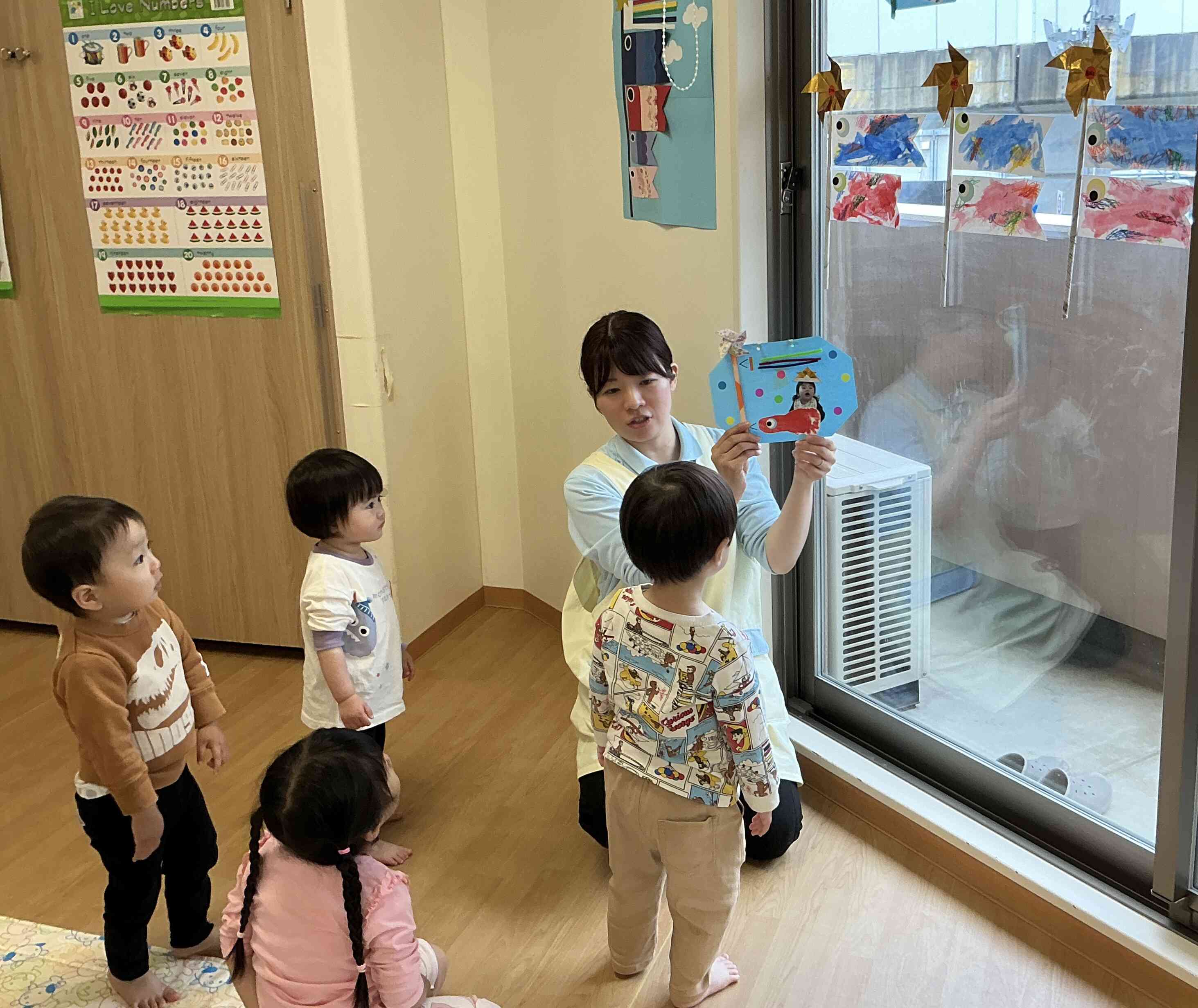 クラスごとに子どもたちが製作したこいのぼりも紹介しましたよ(*^-^*)