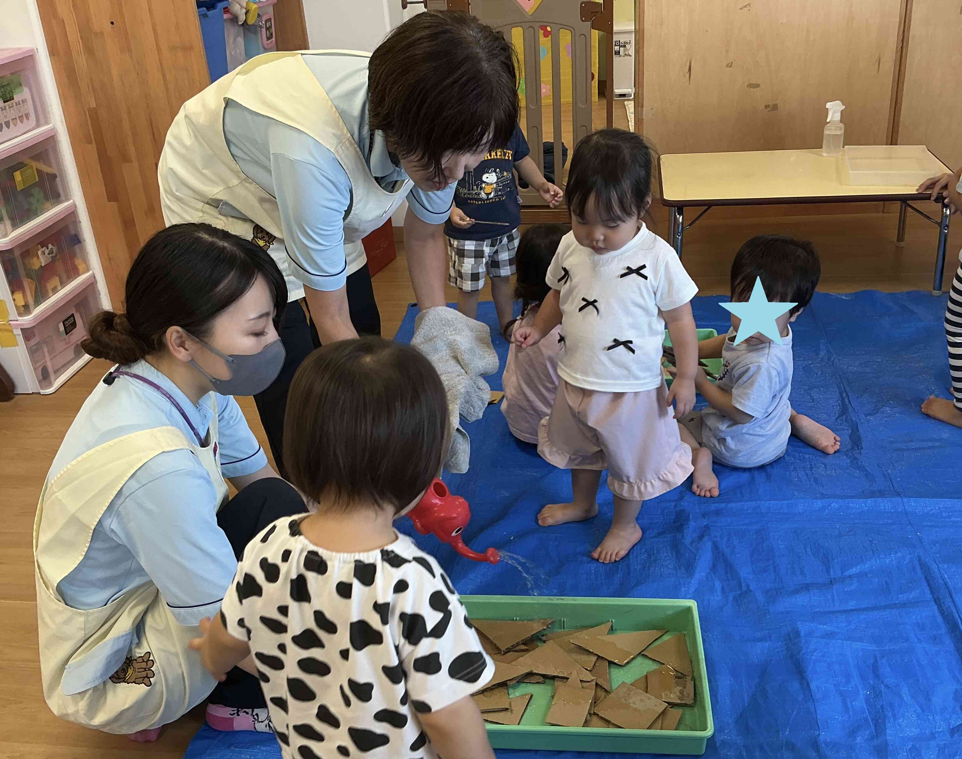 段ボールであそんでみよう！