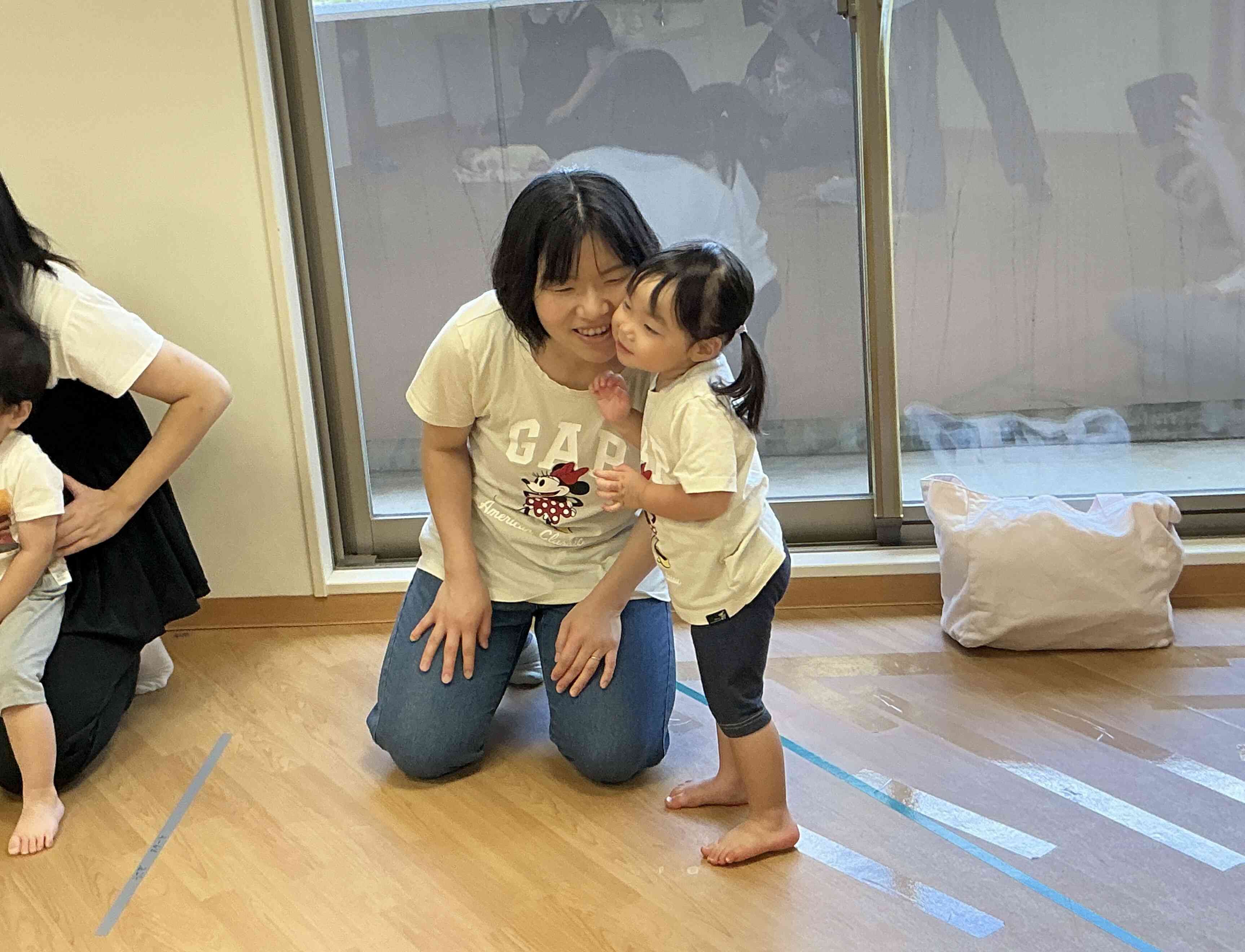 ぺたっ！