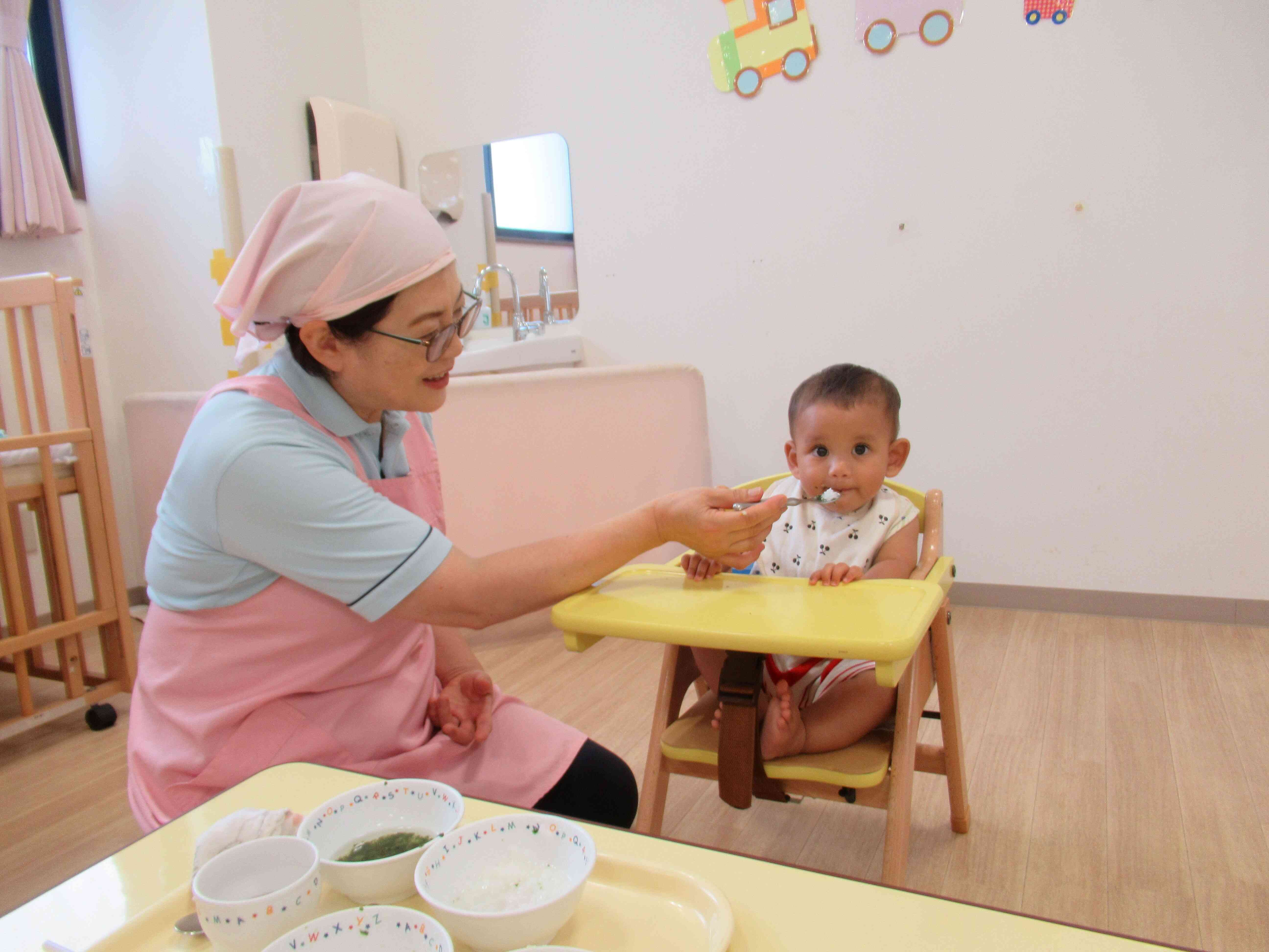 離乳食を食べたよ