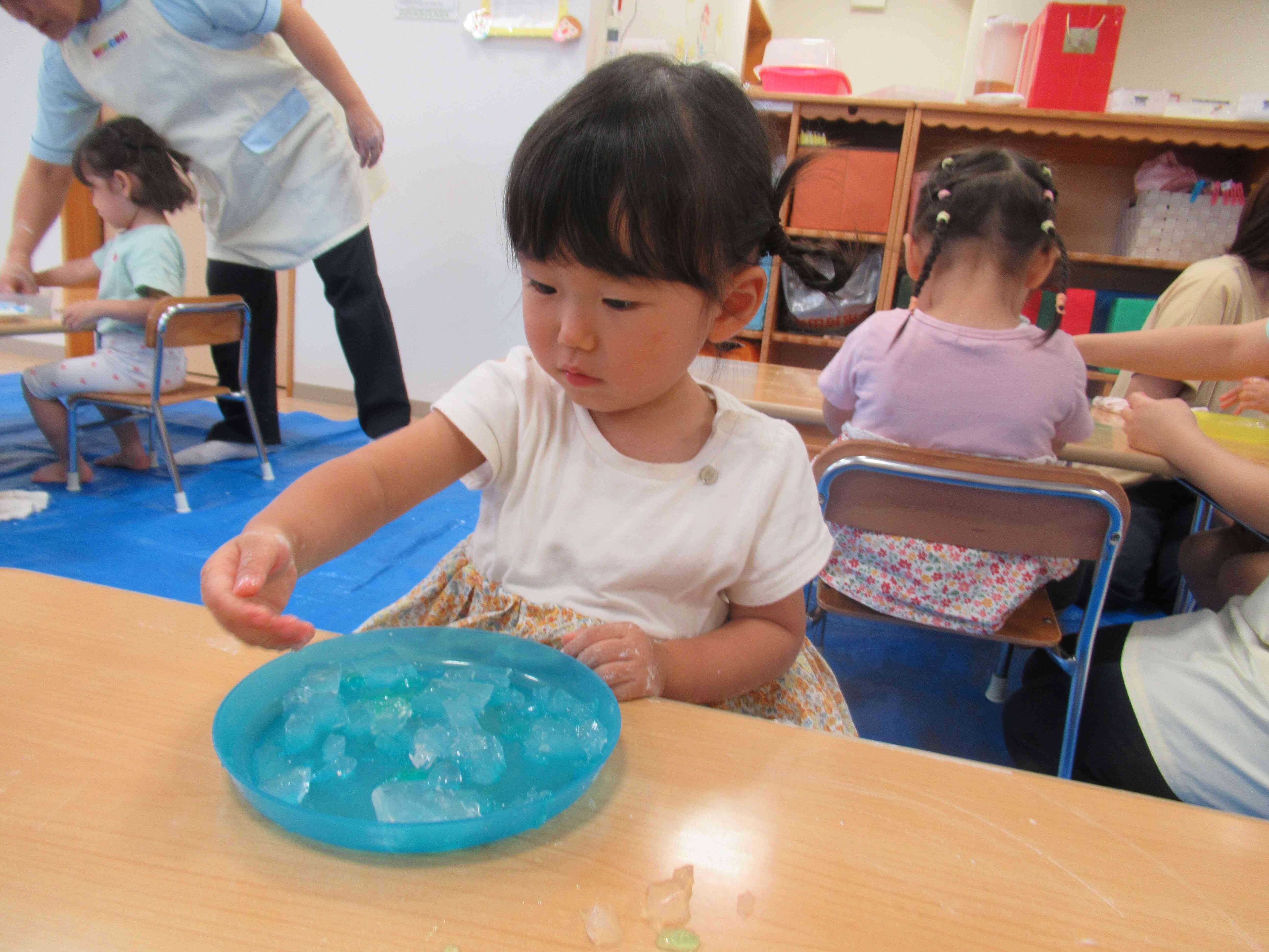 「ゼリーがおちたよ」