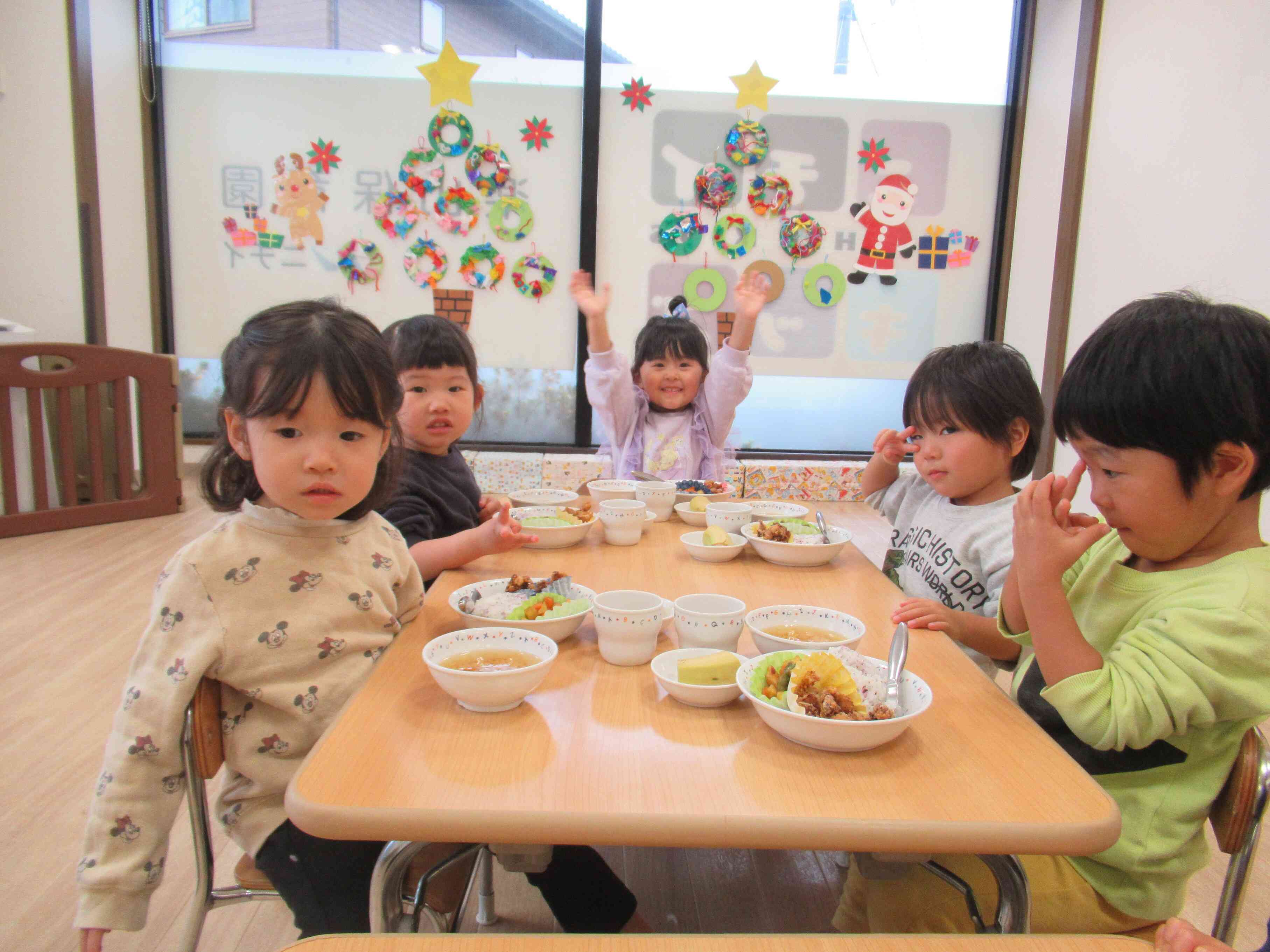 給食の時間だよ