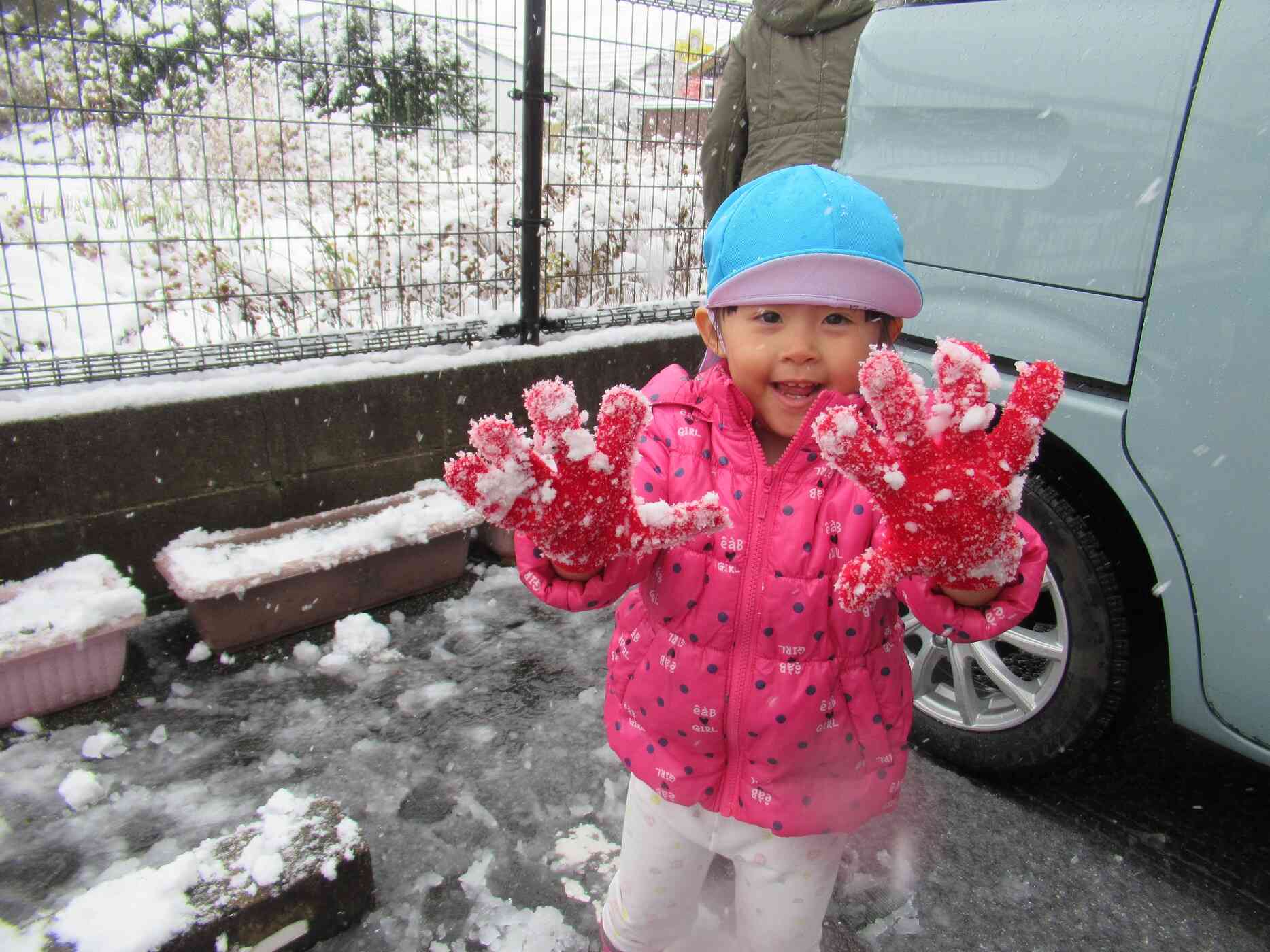 「手袋にも雪がついてるよ」