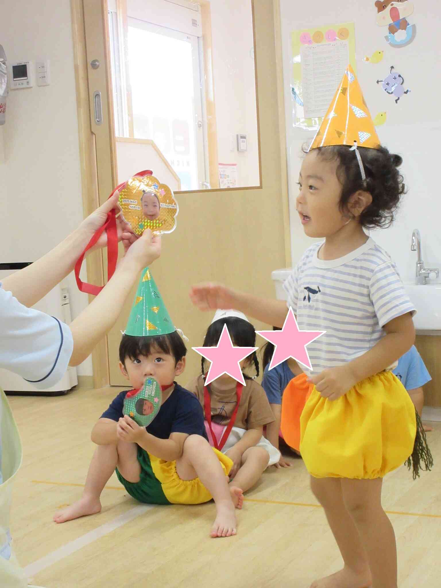 ご褒美のキラキラメダルです☆よく頑張りました！
