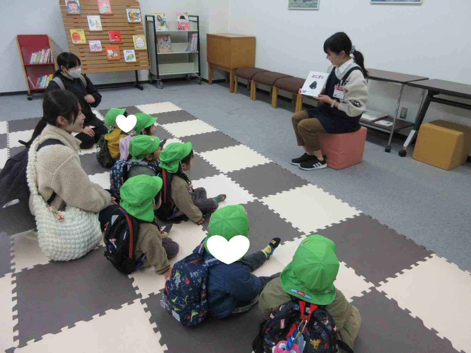 うさぎ組☆秋の遠足、栗東西図書館に行きました②
