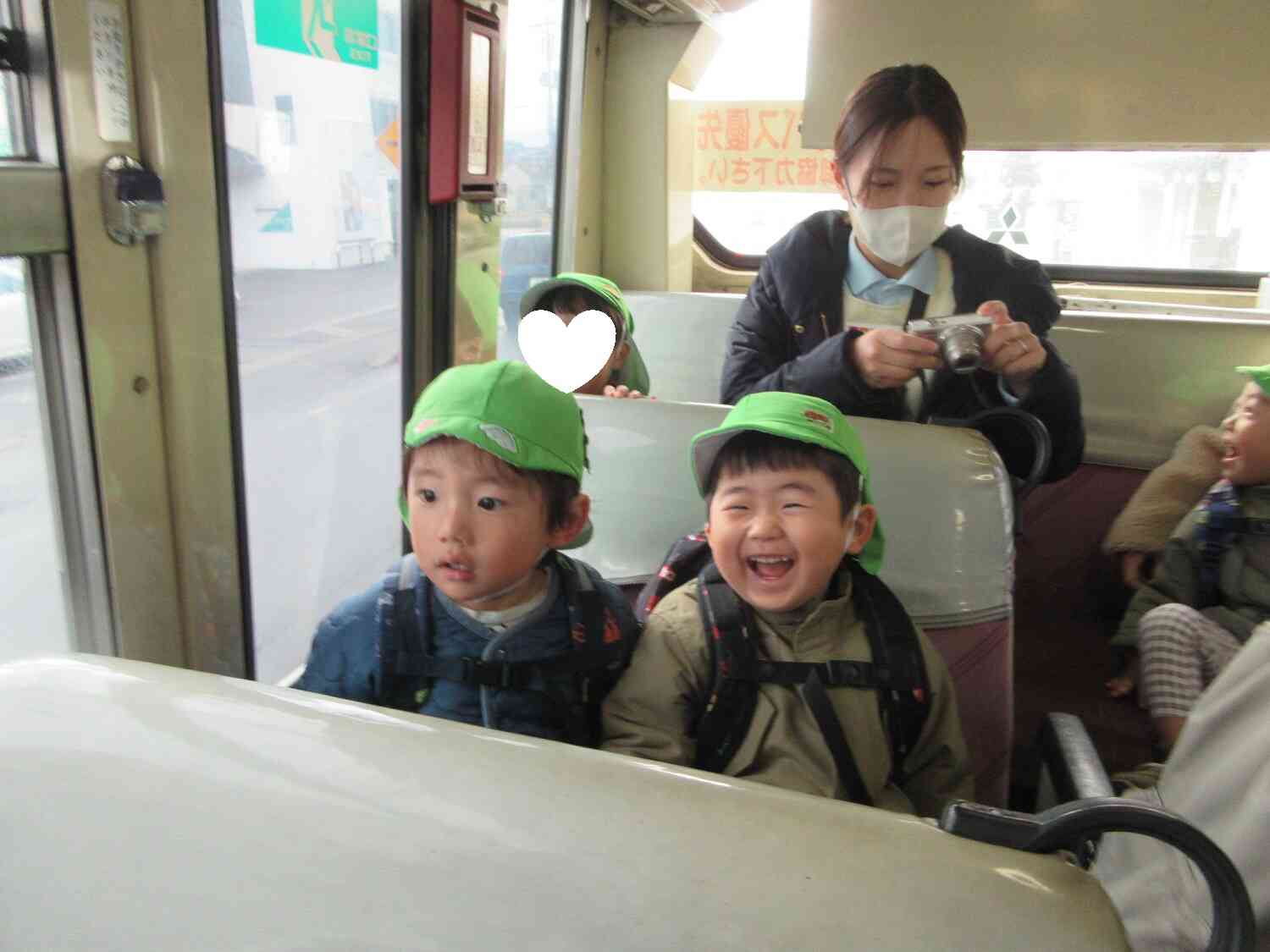 うさぎ組☆秋の遠足、栗東西図書館に行きました①
