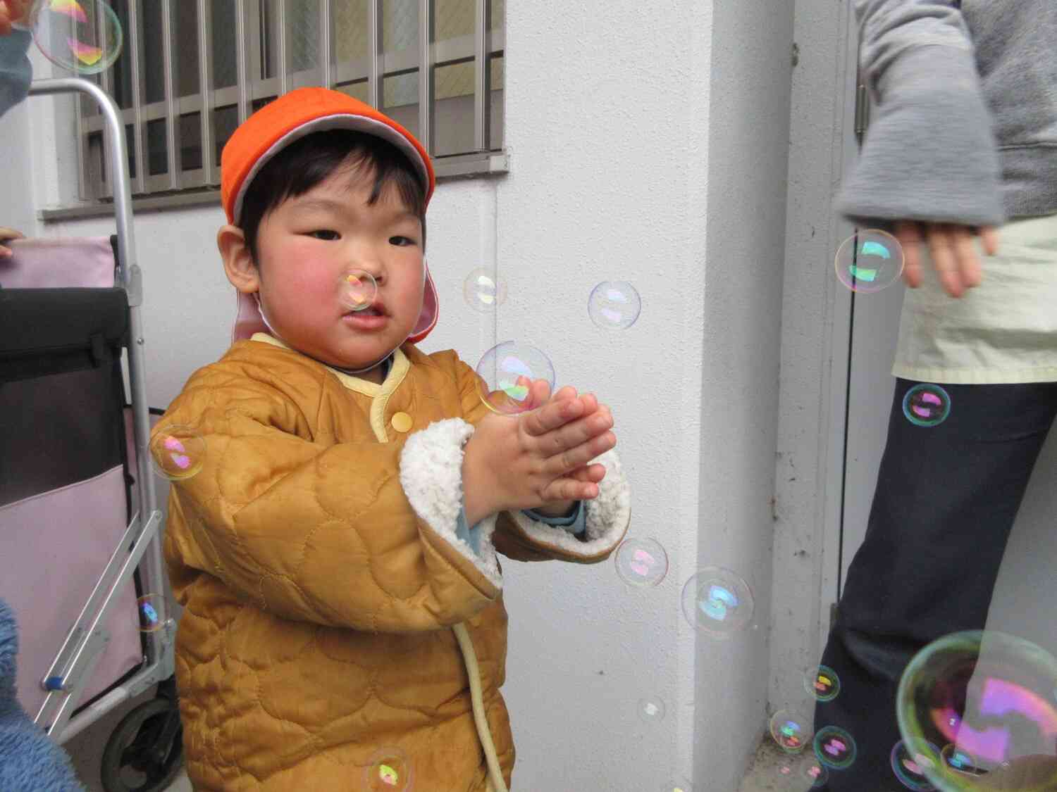 シャボン玉パチン！