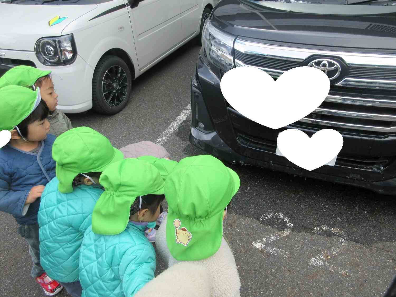 車の下につららがあったよ！