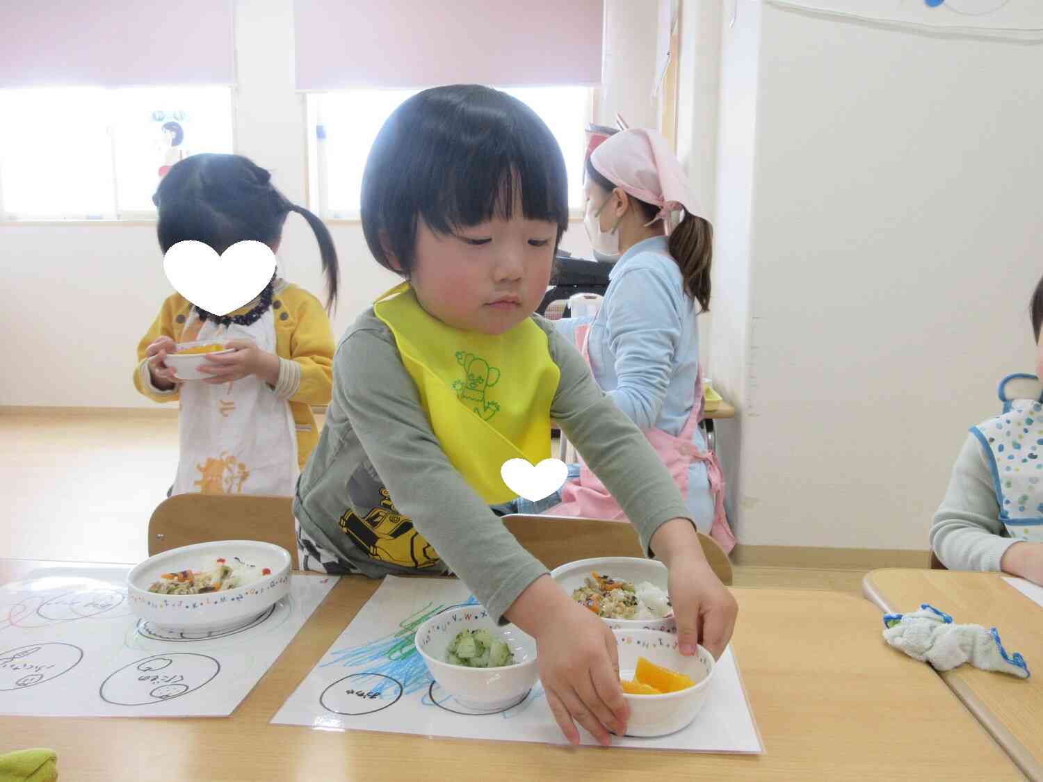 ゆっくり慎重に、配膳してくれました！