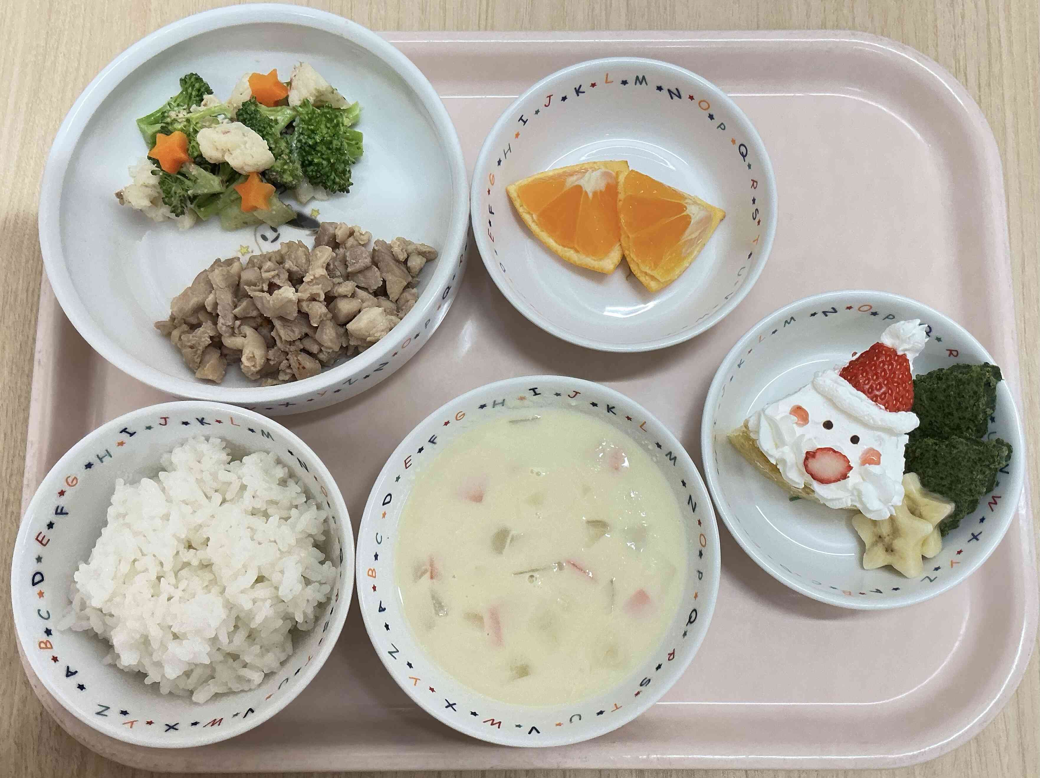 12月24日　給食とおやつ