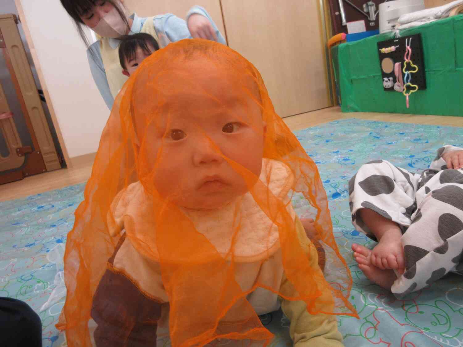 視界がオレンジだ！