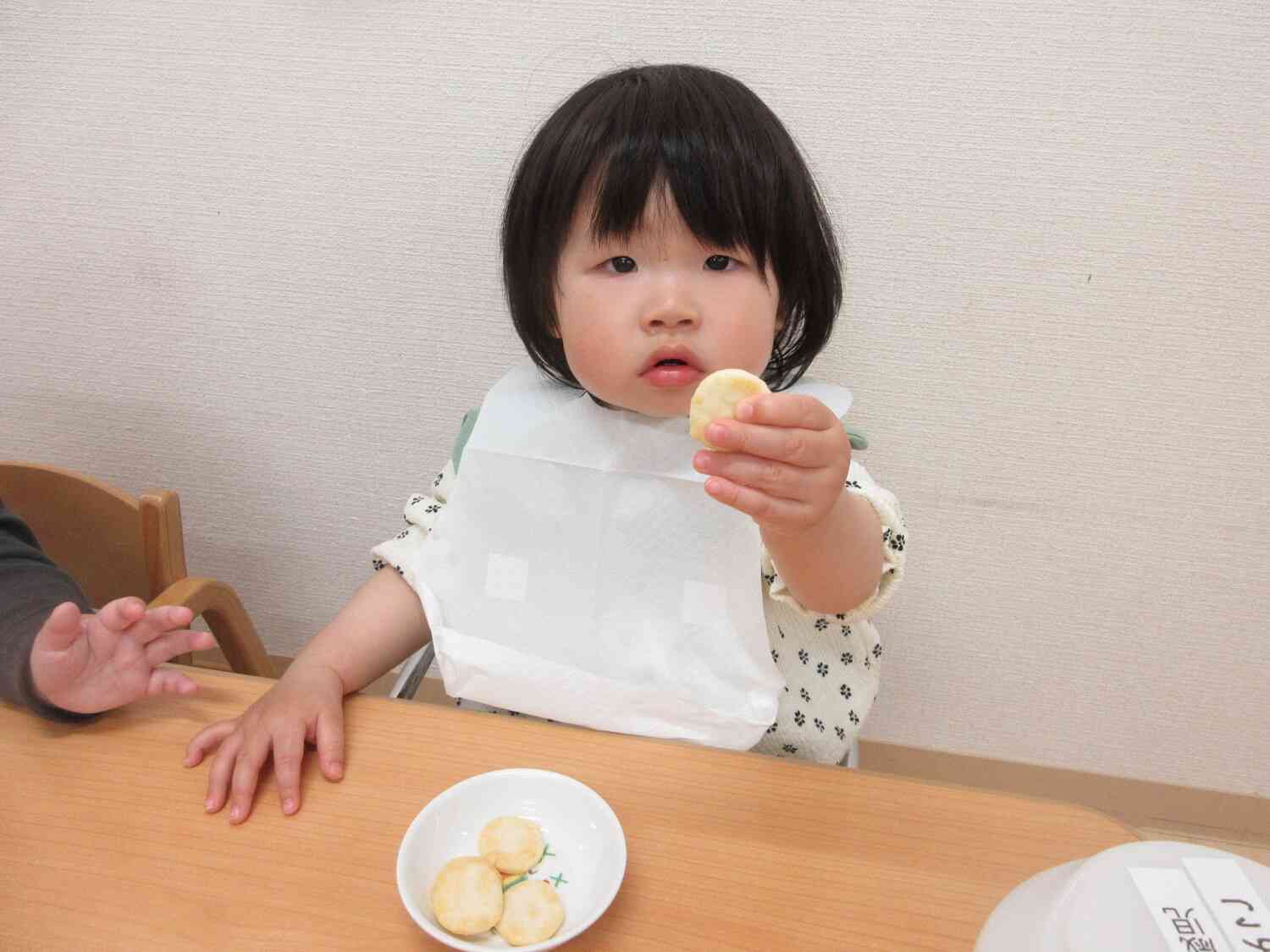 みてみて、私のおやつ!おいしそうでしょ~?