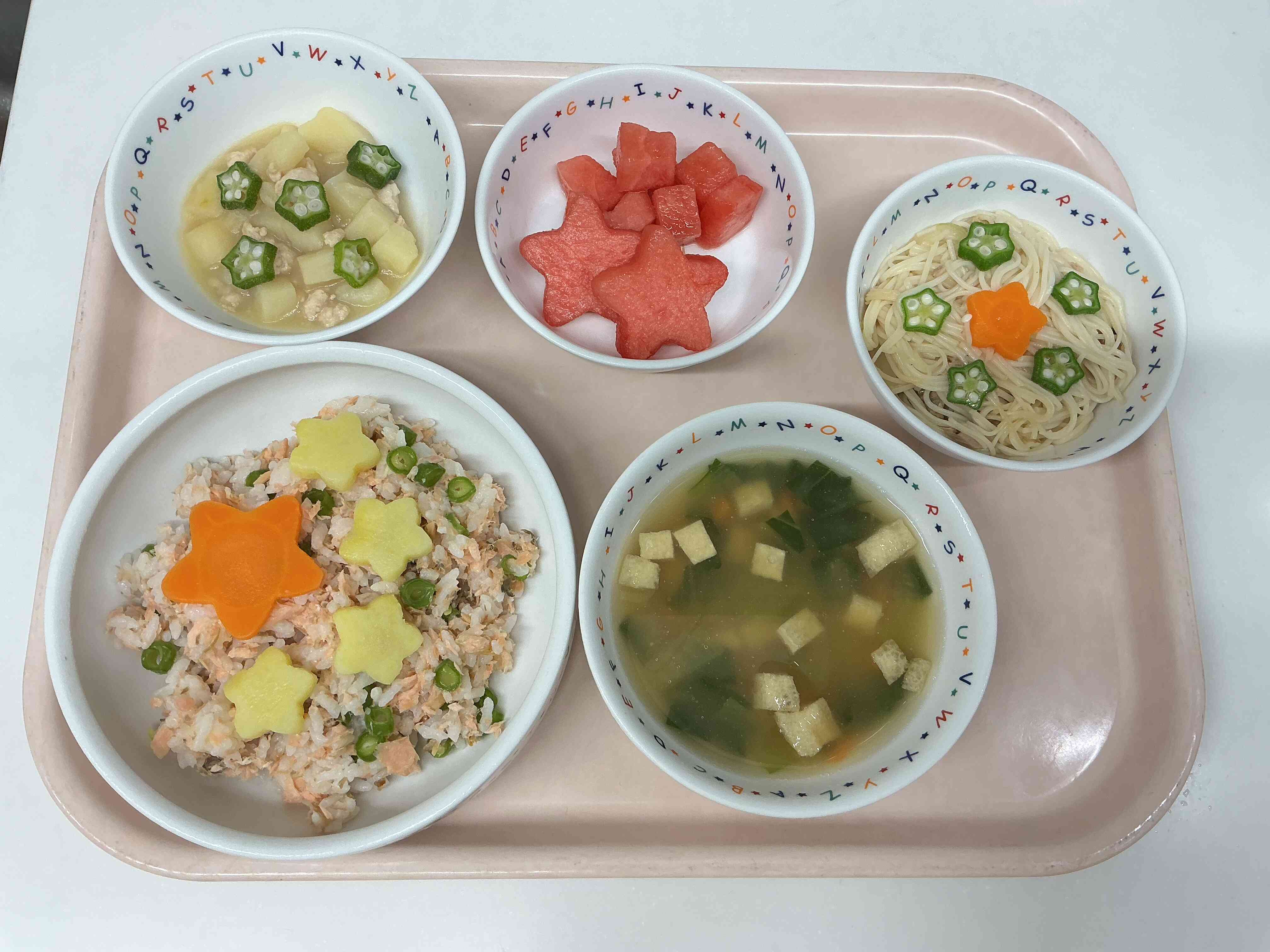 7月7日　七夕の日の給食とおやつ