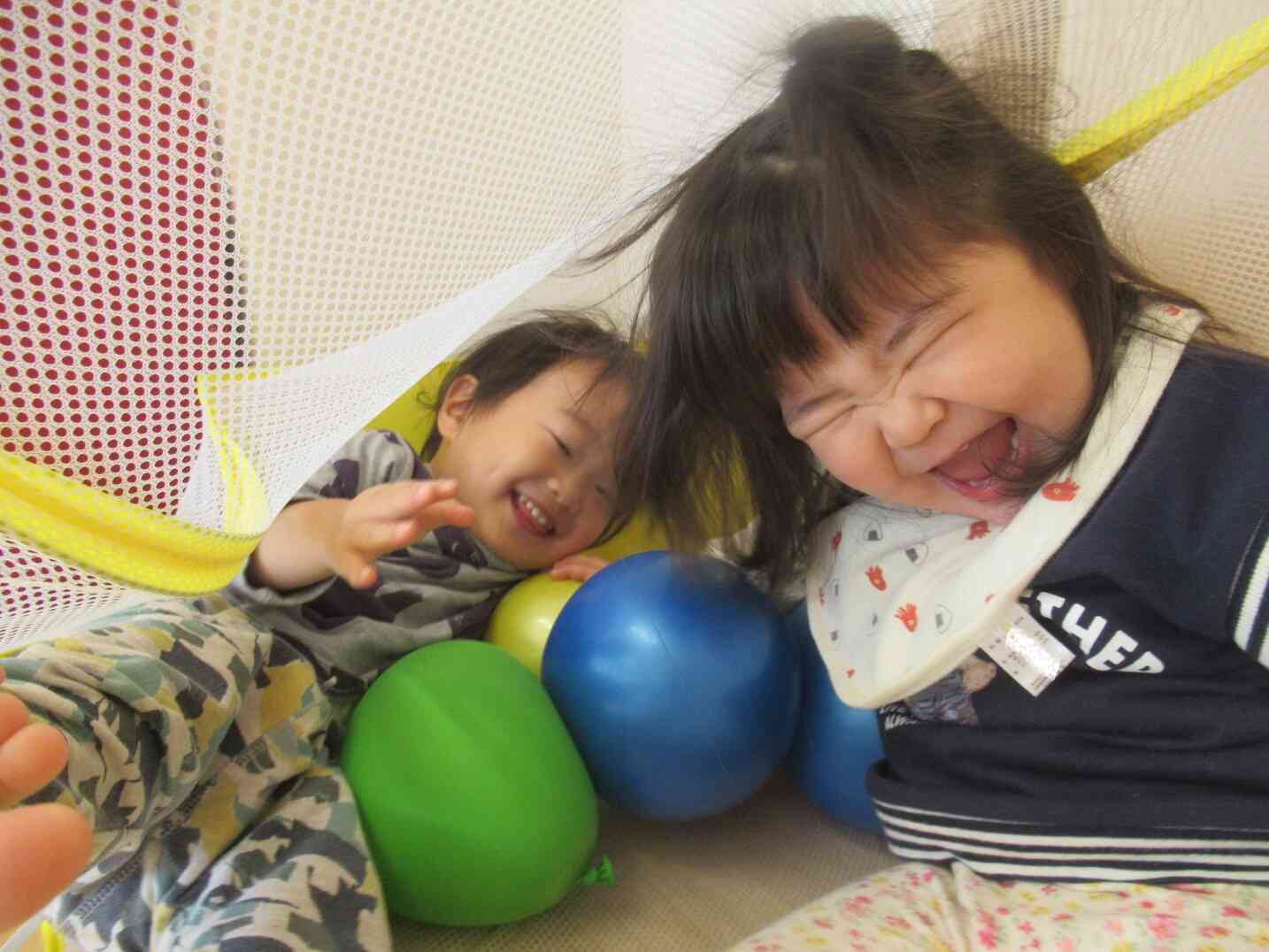 写真越しに楽しい笑い声が聞こえてきそうです♡