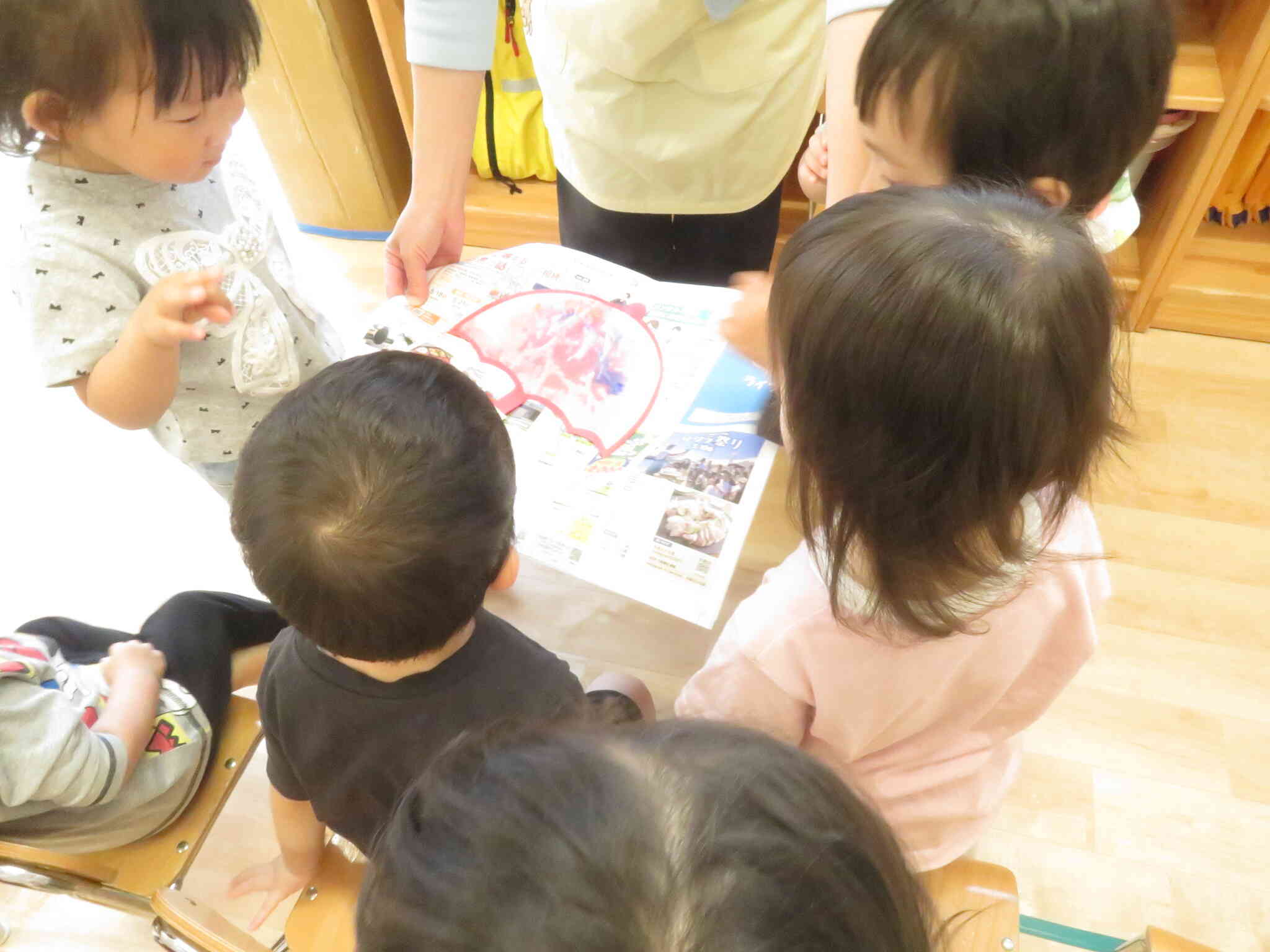 にじみ絵ってふしぎ！（2歳児　うさぎ組）