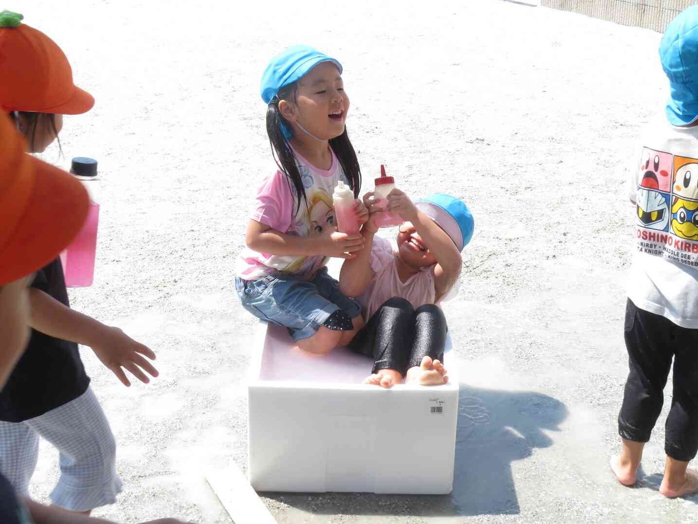 お友だちと一緒に♪最高のお風呂だね！