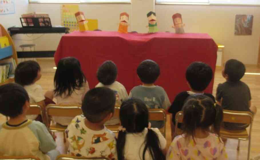人形劇「よくかんで食べよう」～食育～