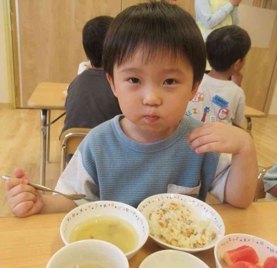 よくかんで食べると、味がよく分かるね☆